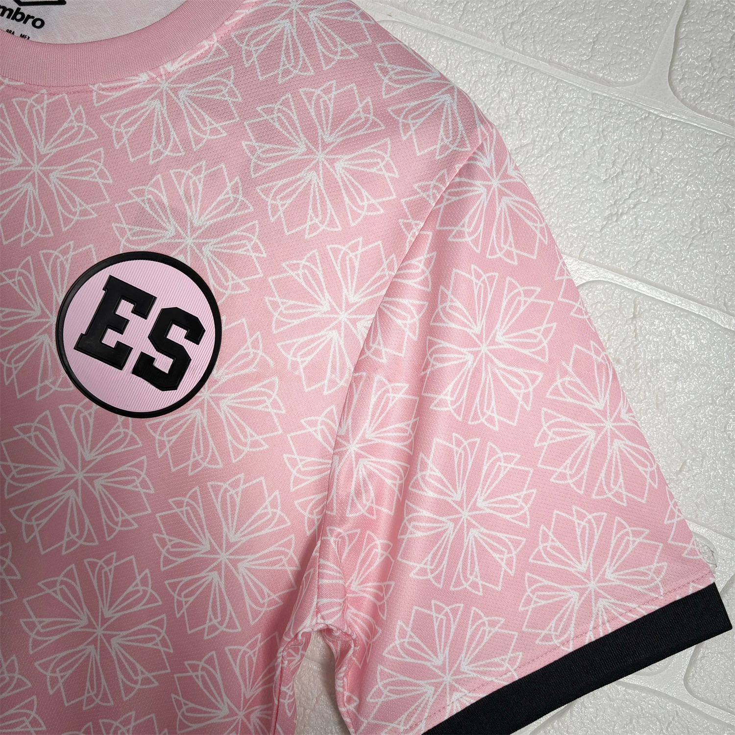 El Salvador 2025-26 Pink Pre-Match Jersey - Fans Version - UnitedFutballJersey