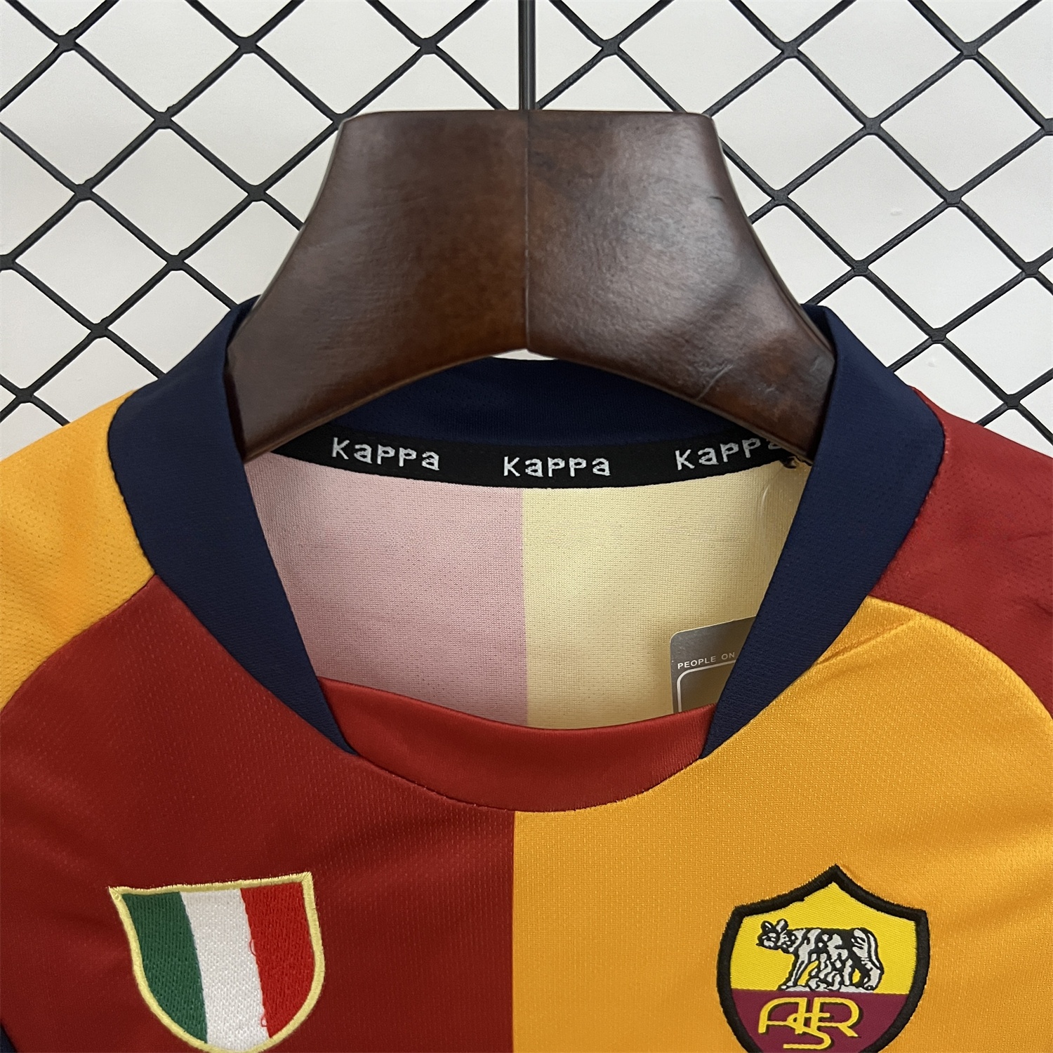 Retro Roma 2001-02 Home Kids Kit - UnitedFutballJersey