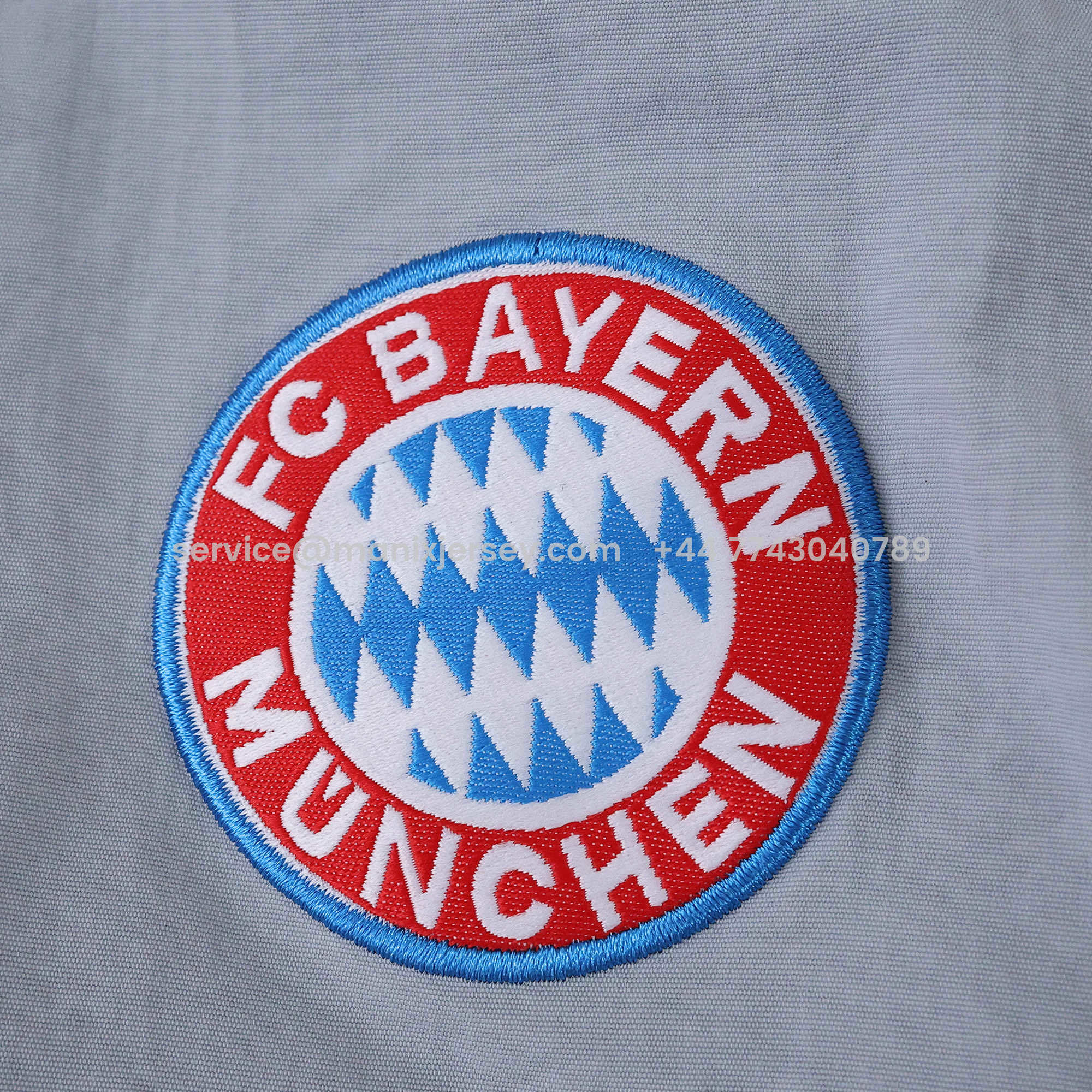 Bayern Munich 25-26 Grey Throwback Windbreaker Jacket - Grey - UnitedFutballJersey