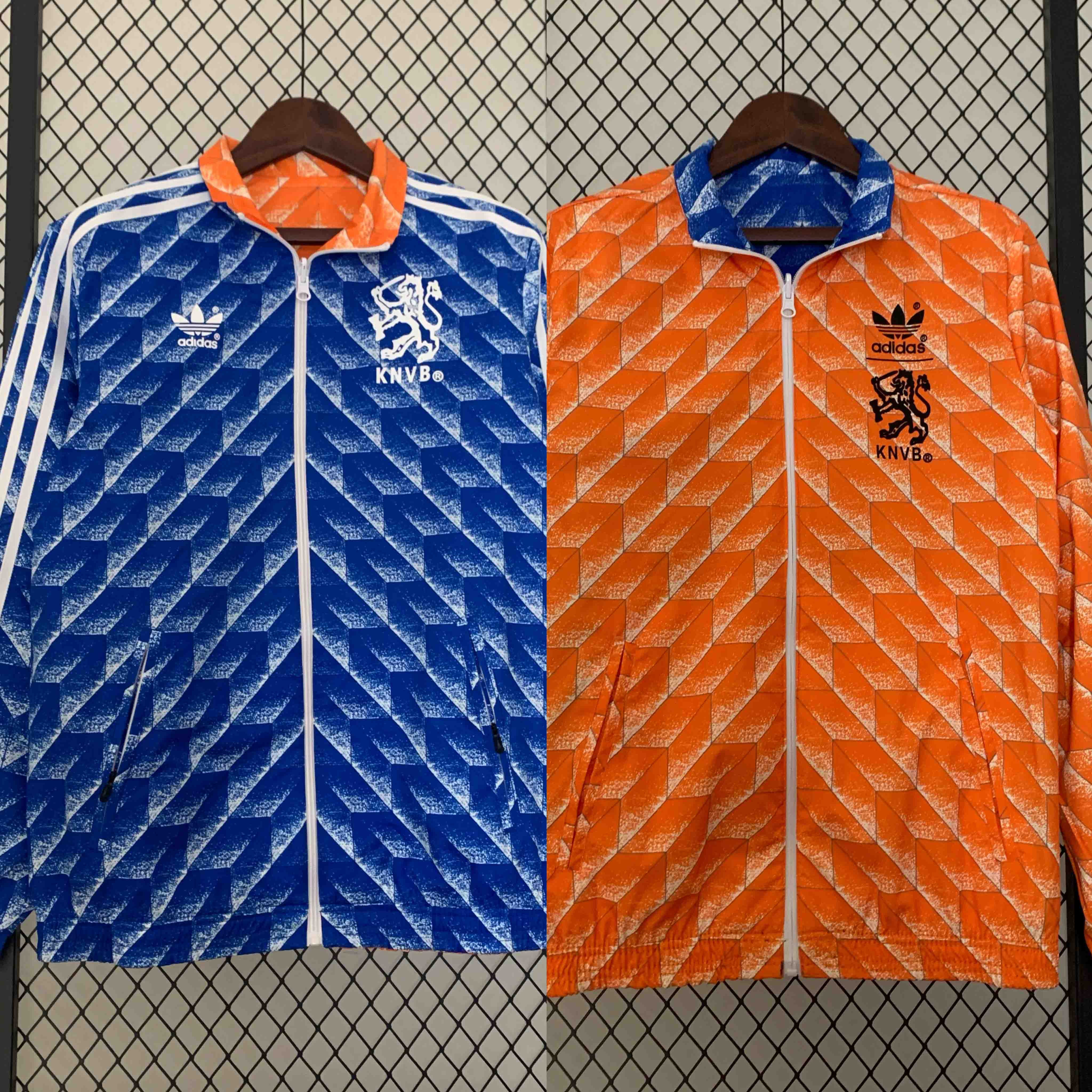Netherlands 23-24 Double Sided Windbreaker - Orange & Blue - UnitedFutballJersey
