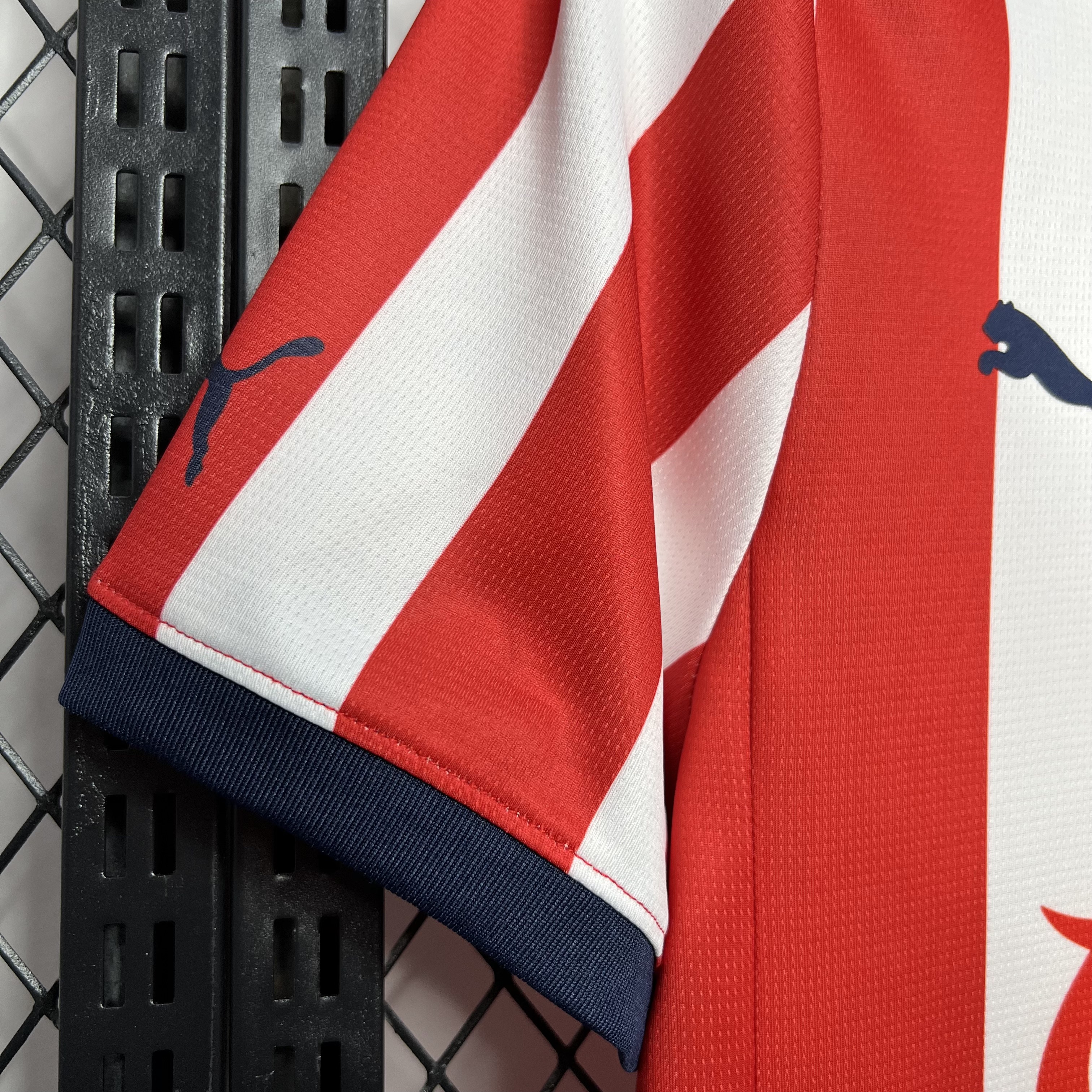 Chivas de Guadalajara 24-25 Home Stadium Jersey - Fans Version - UnitedFutballJersey