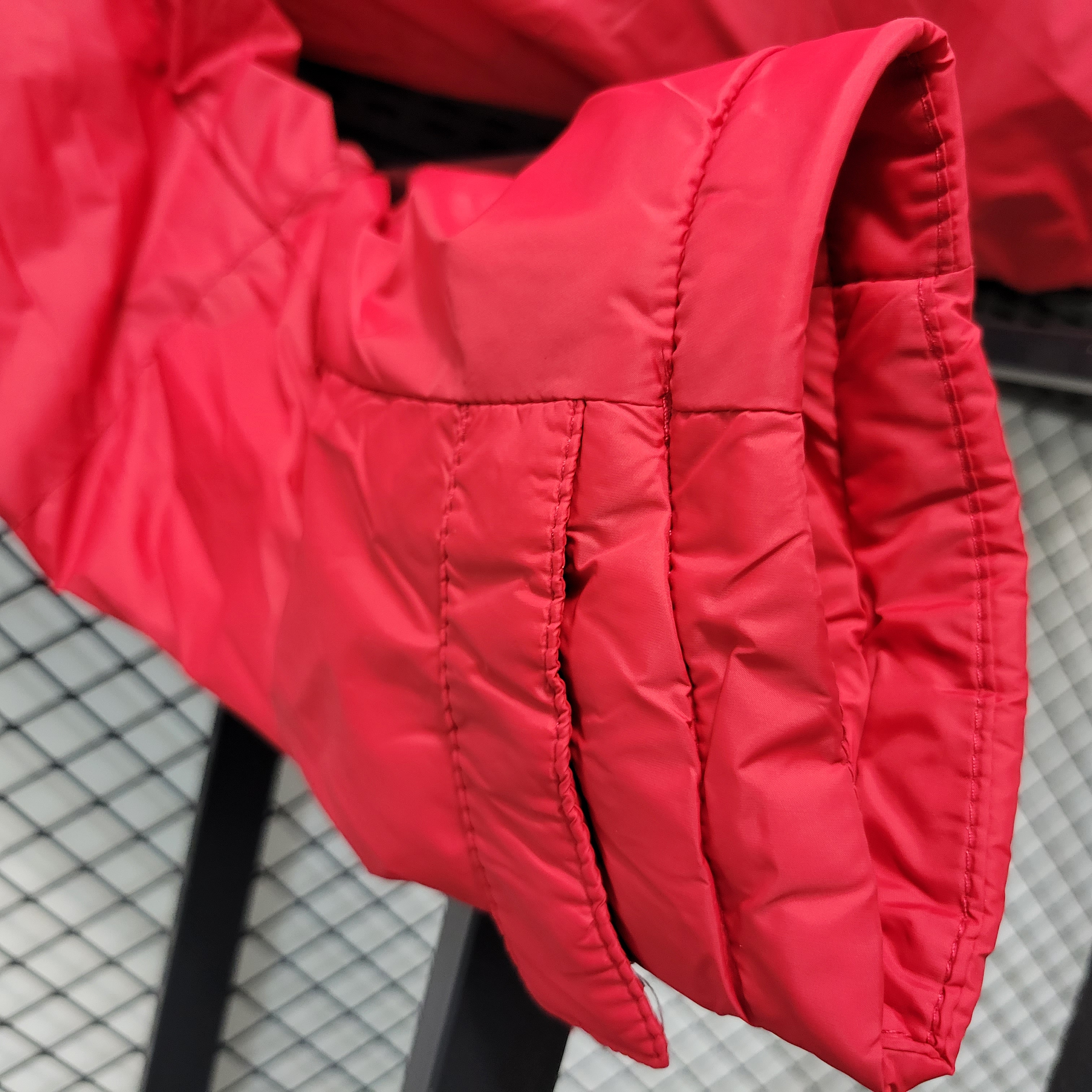 AC Milan 23-24 Men's Hooded Thermal Cotton Jacket - Red - UnitedFutballJersey
