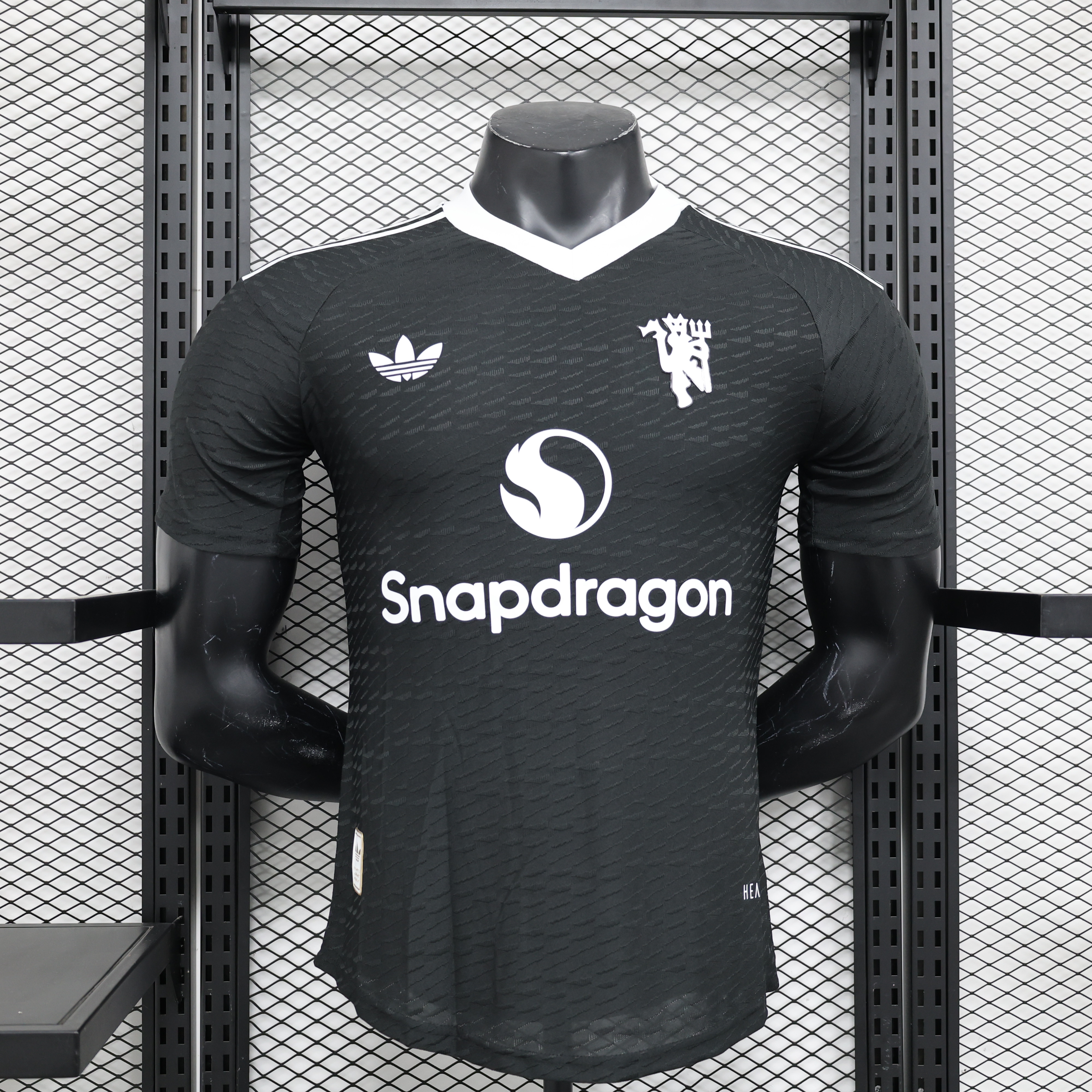 Manchester United 24-25 Goalkeeper GK Third Jersey - Player Version - UnitedFutballJersey