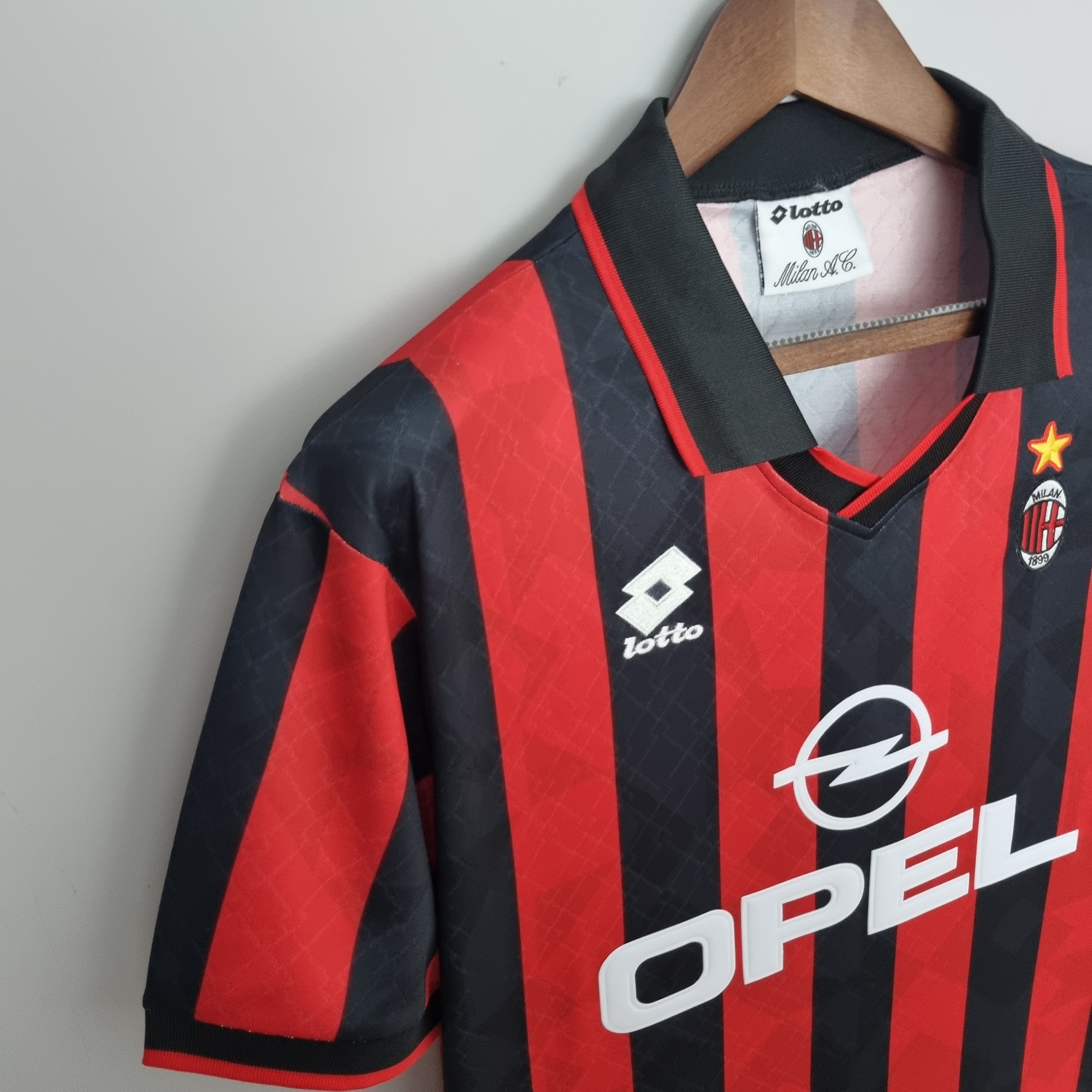Retro AC Milan 95-96 Home Stadium Jersey - UnitedFutballJersey