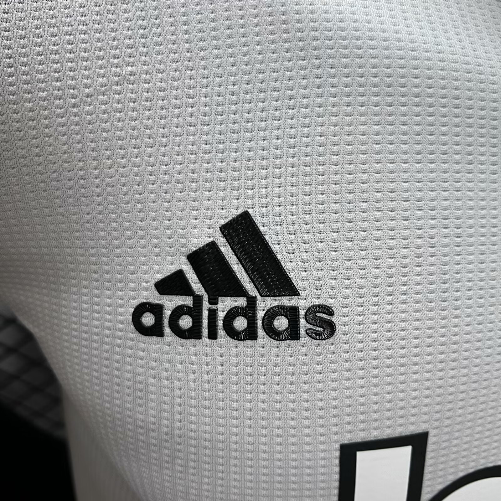 Retro Juventus 2019-20 Home Stadium Long Sleeve Jersey - Player Version - UnitedFutballJersey