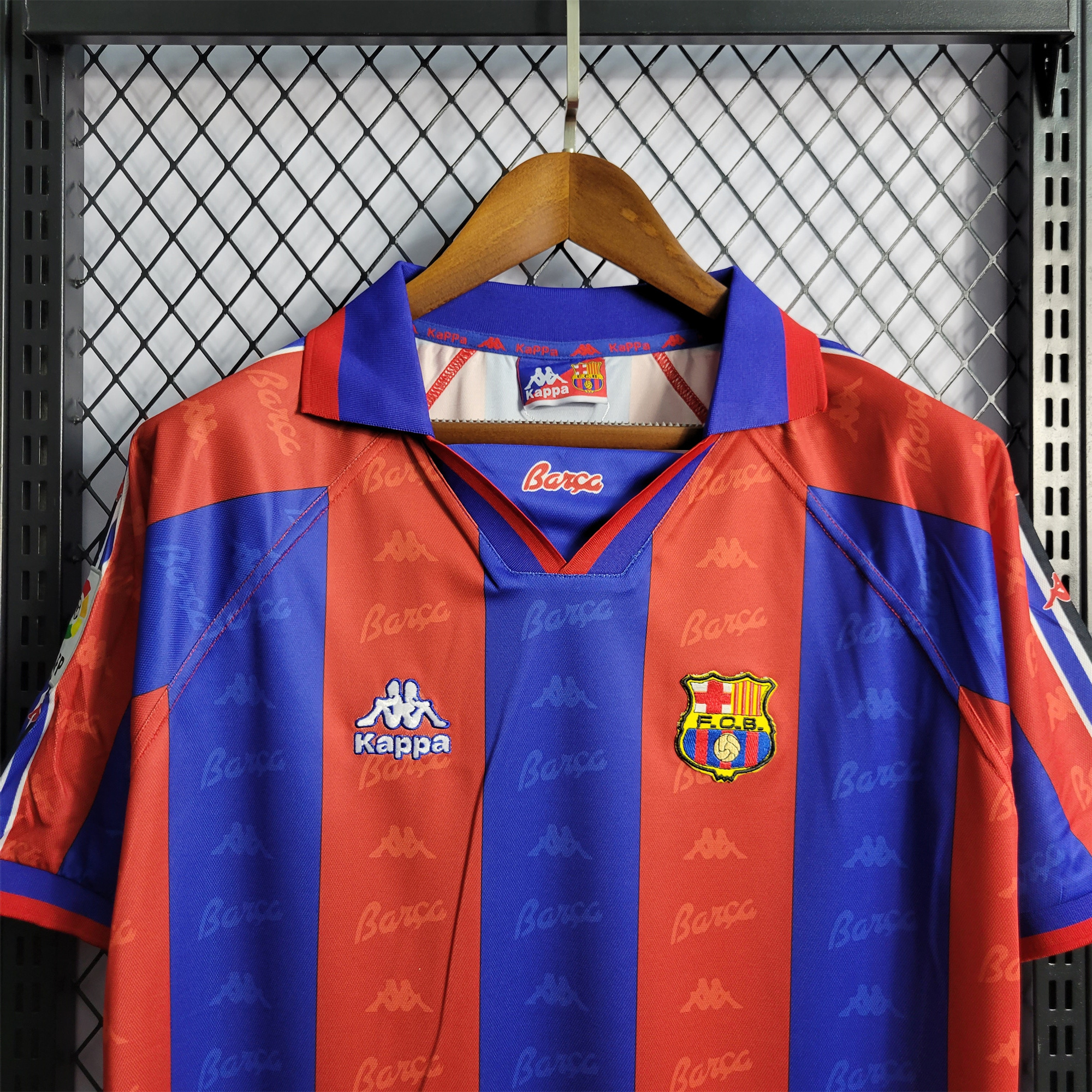 B.A.R.S.A Retro 96-97 Home Stadium Jersey - UnitedFutballJersey