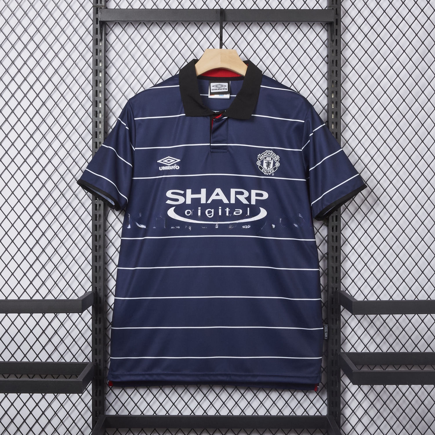 Retro Manchester United 1999-00 Third Jersey - UnitedFutballJersey