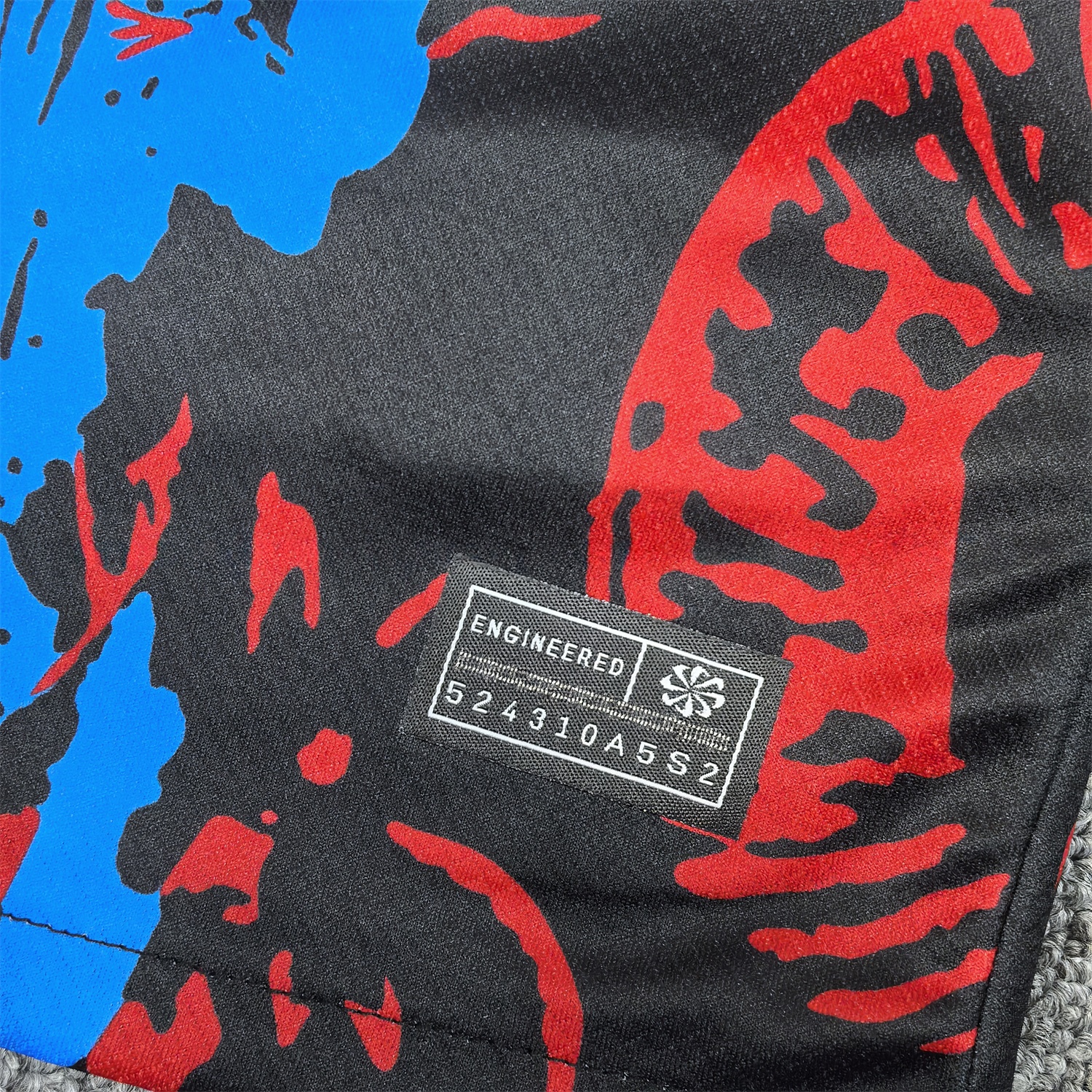 Barcelona 25-26 Red Blue Snake Silhouette Pattern Special Jersey - Fans Version - UnitedFutballJersey