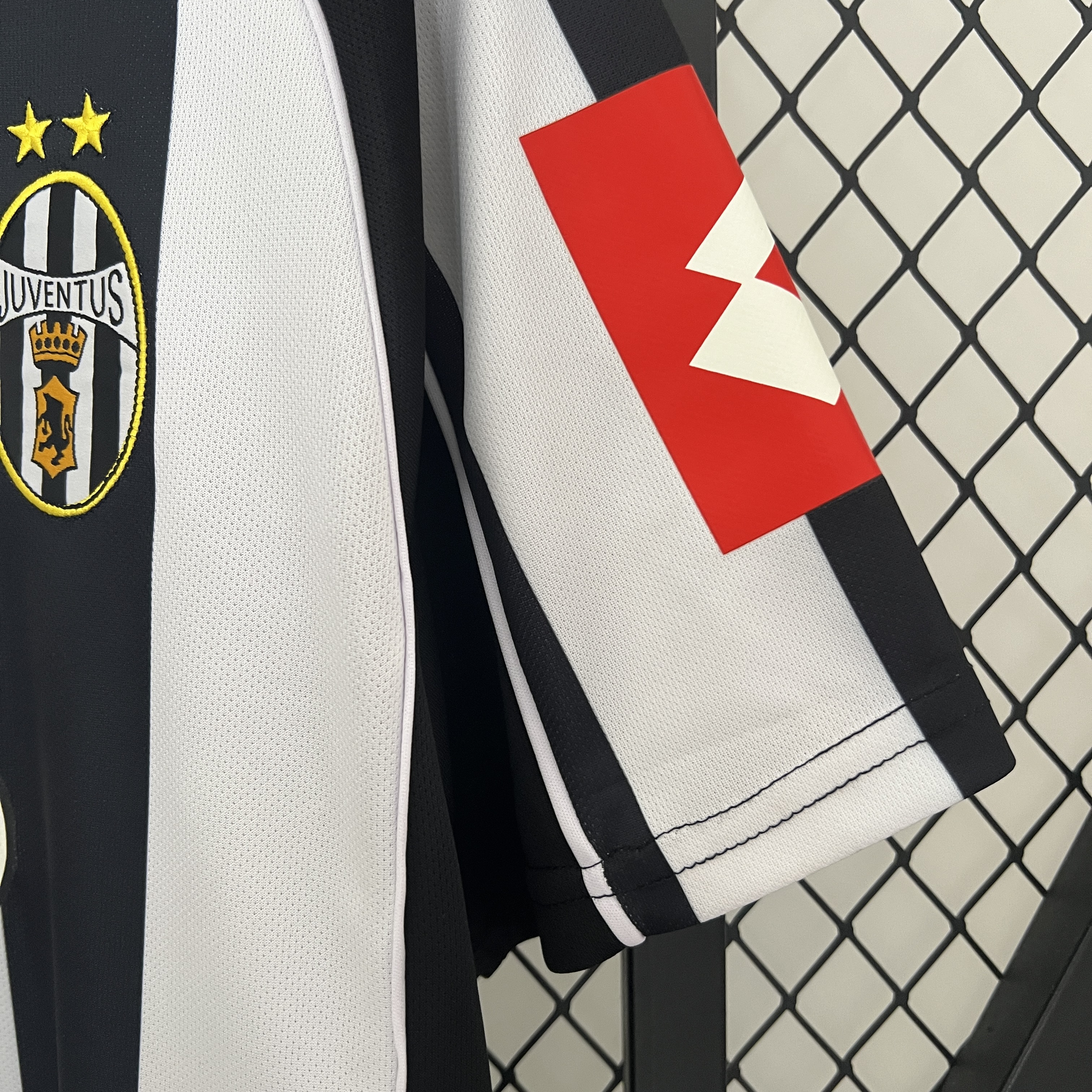 Retro Juventus 2002-03 European Home Jersey - UnitedFutballJersey