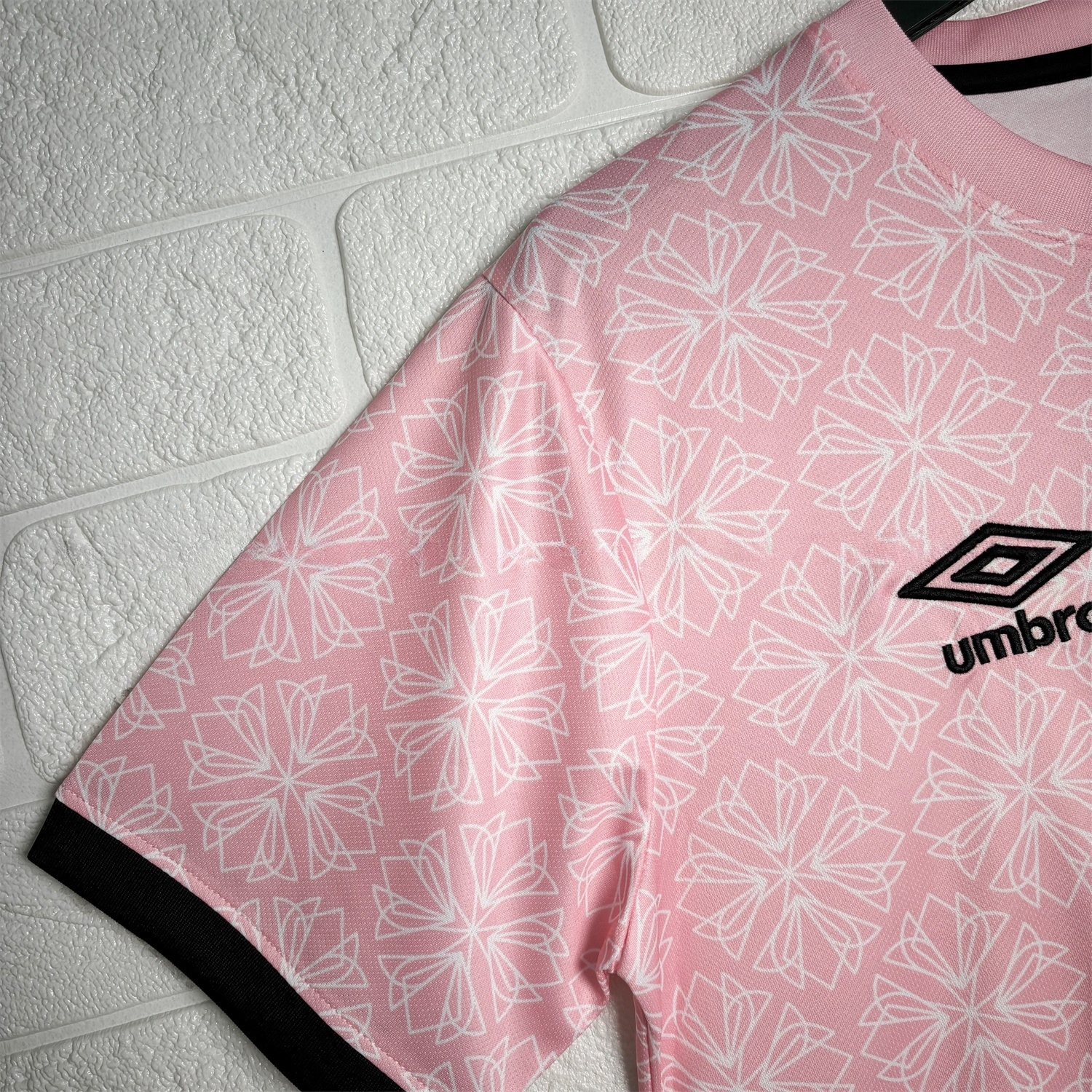El Salvador 2025-26 Pink Pre-Match Jersey - Fans Version - UnitedFutballJersey