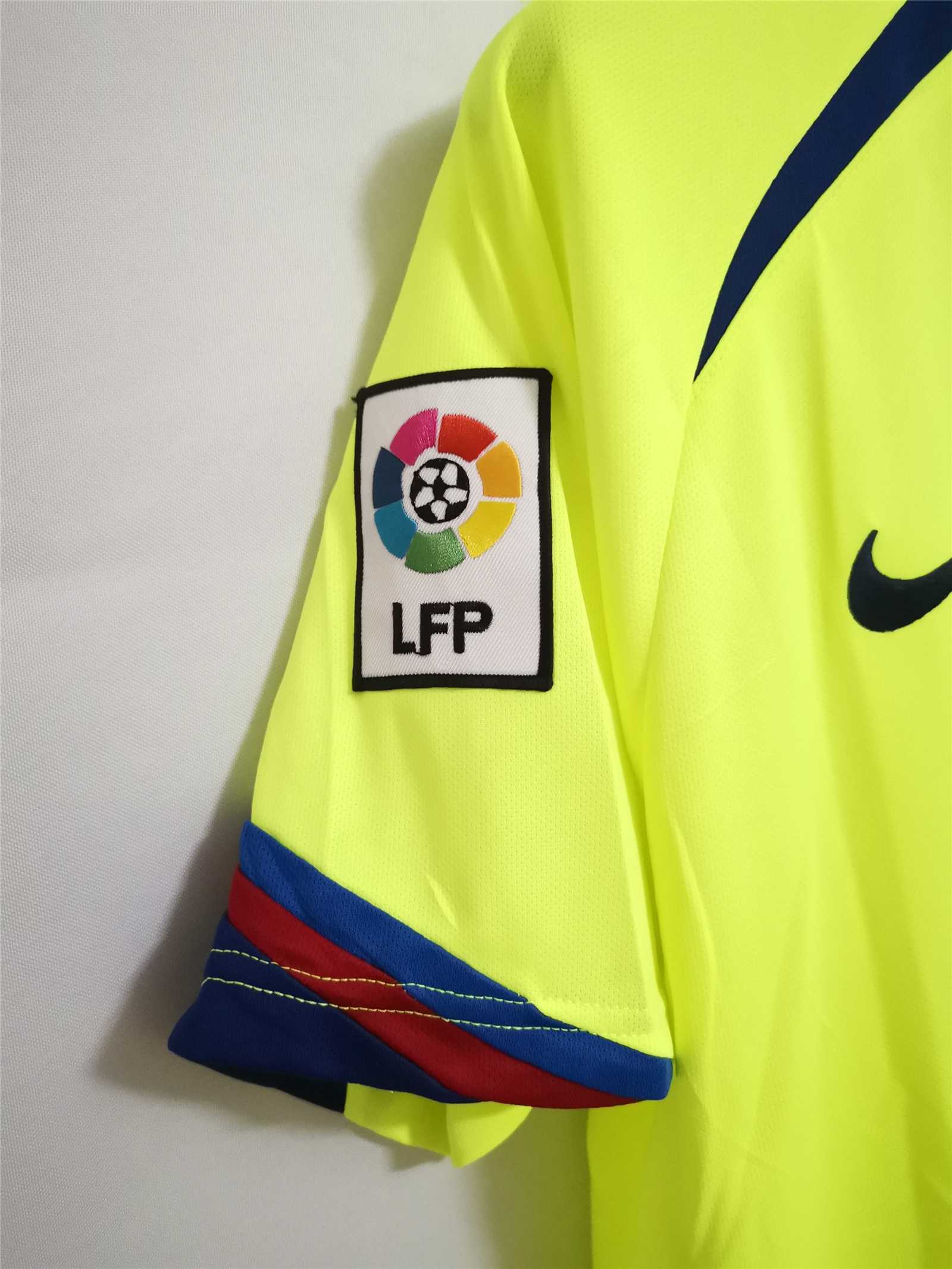 Retro Barcelona 05-06 Away Jersey - UnitedFutballJersey