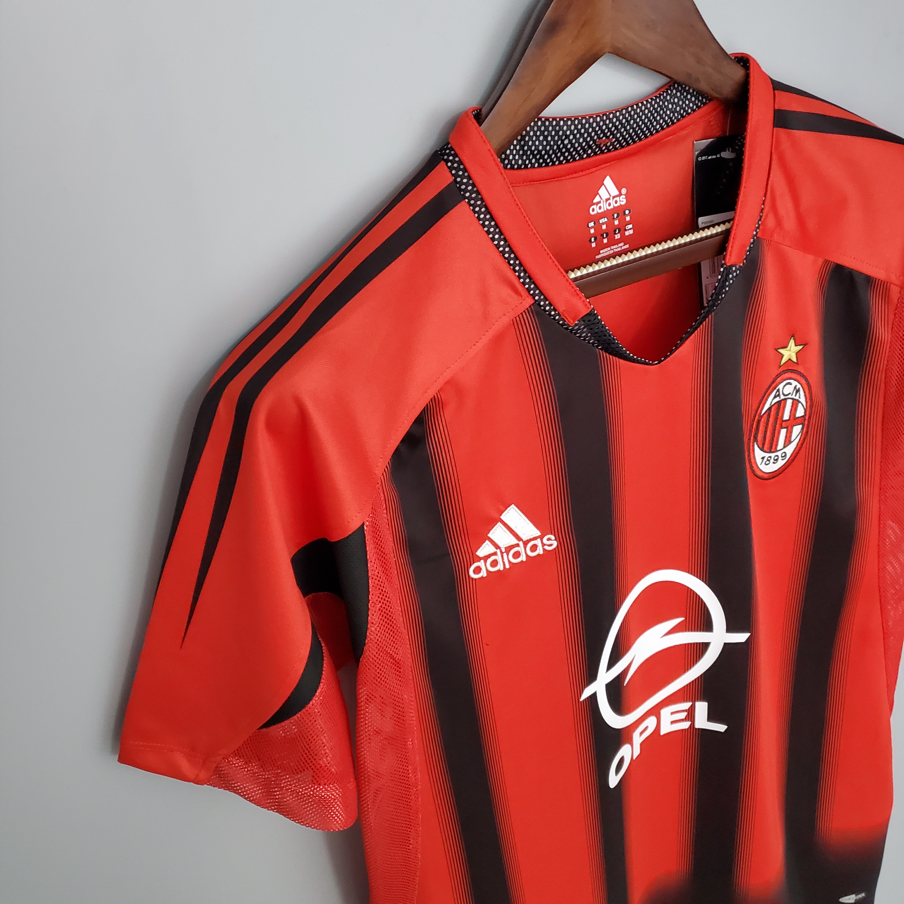 Retro AC Milan 04-05 Home Stadium Jersey - UnitedFutballJersey