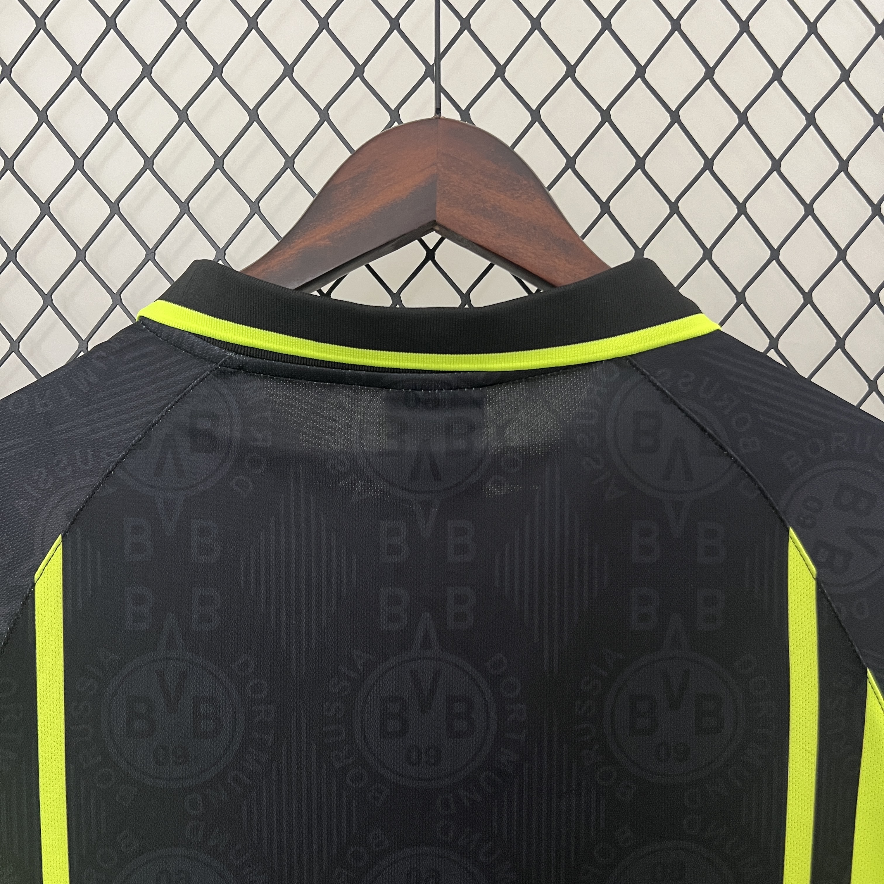 Retro Dortmund 1996-97 Away Jersey - UnitedFutballJersey