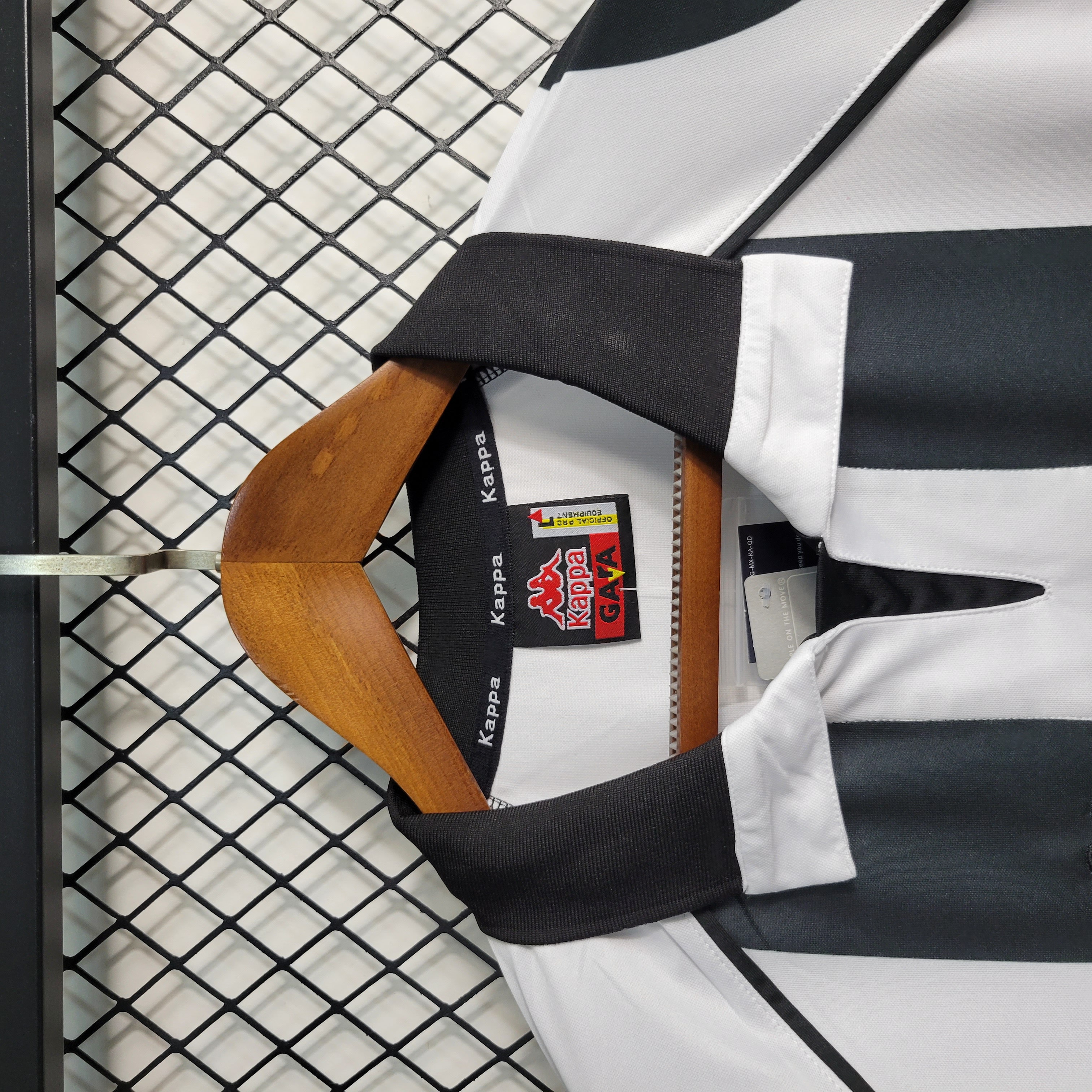 Retro Juventus 1997-98 Home Stadium Jersey - UnitedFutballJersey