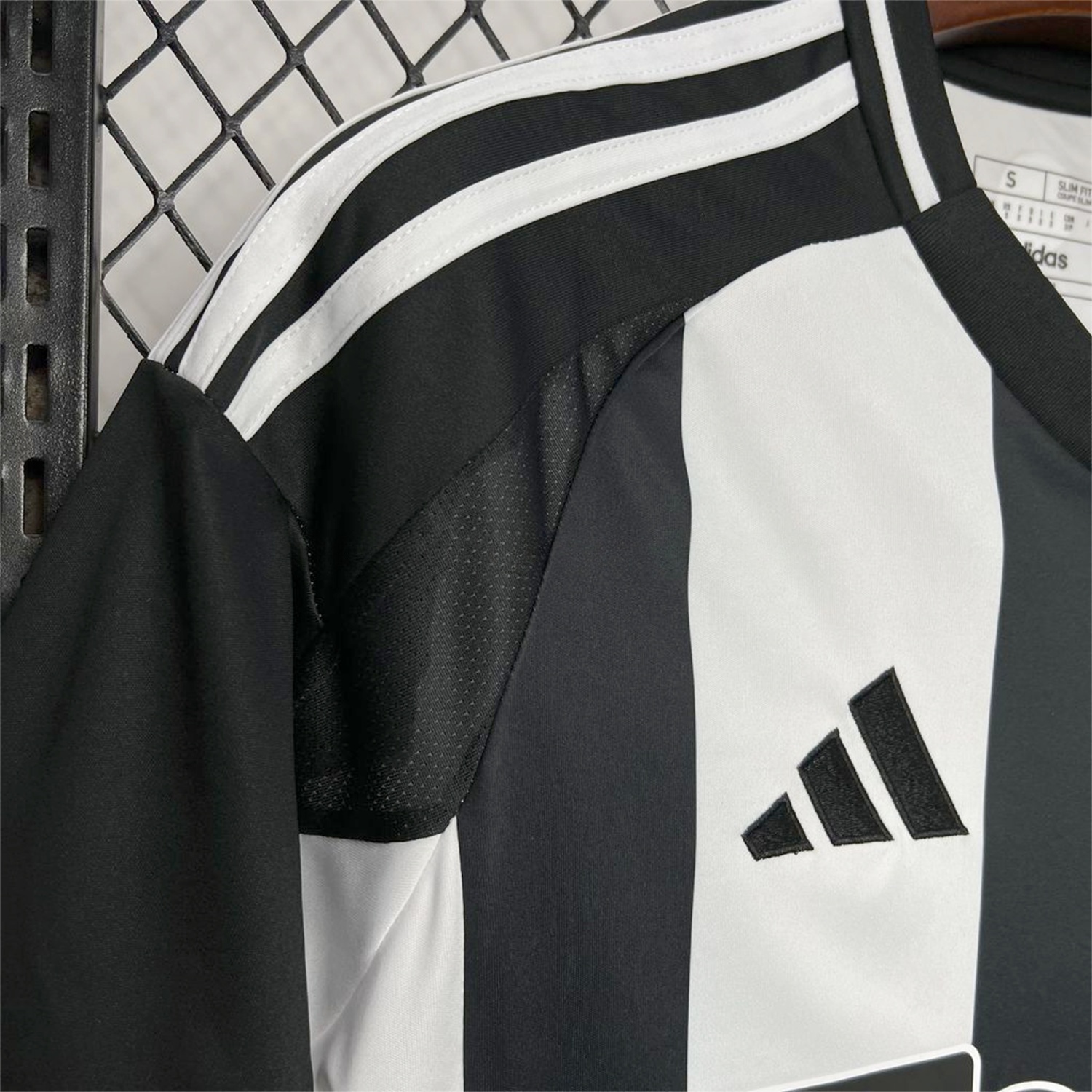 Newcastle United 2025 CARABAO CUP FINAL Home Jersey - Fans Version - UnitedFutballJersey