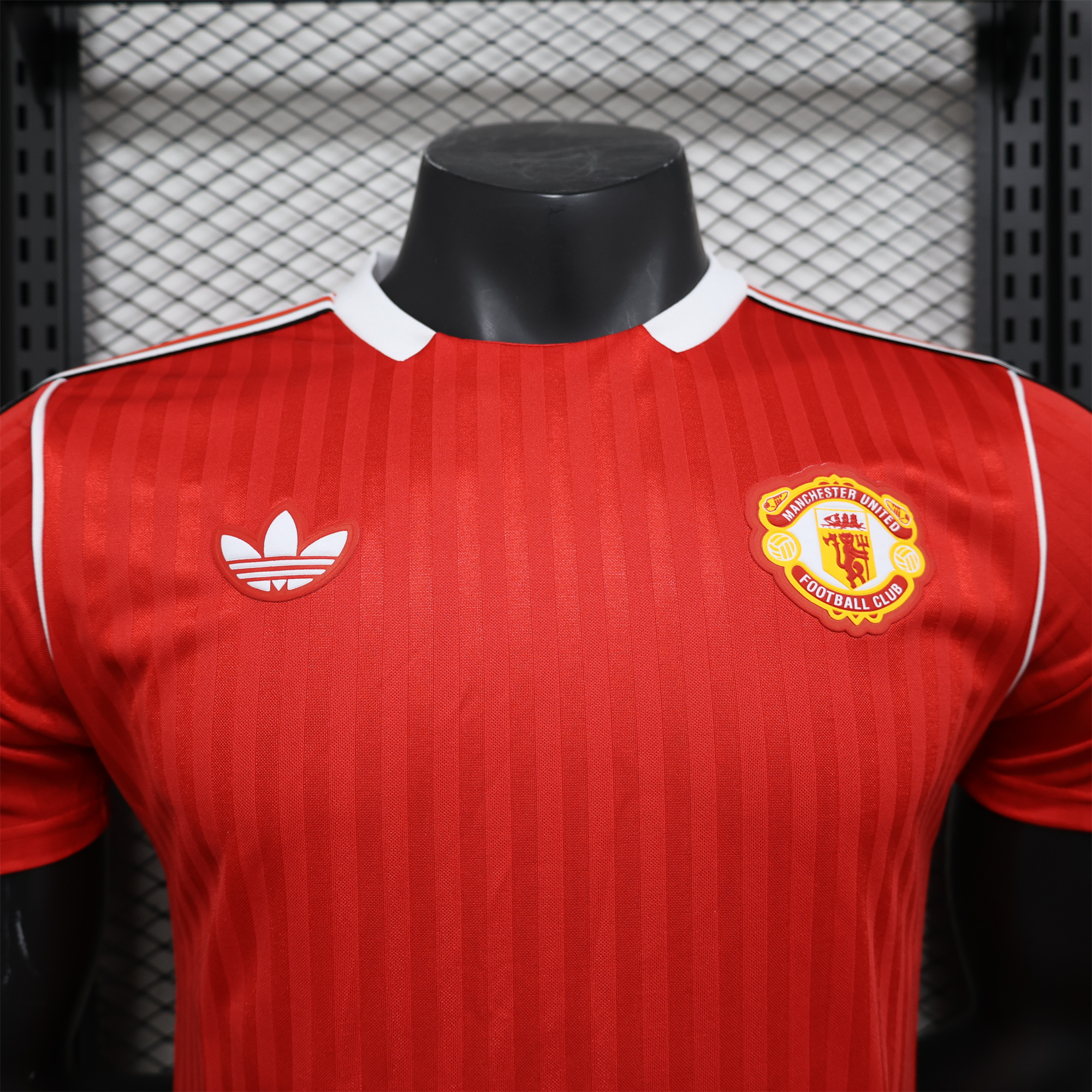 Manchester United 2025 Red Icon Retro Jersey - Player Version - UnitedFutballJersey