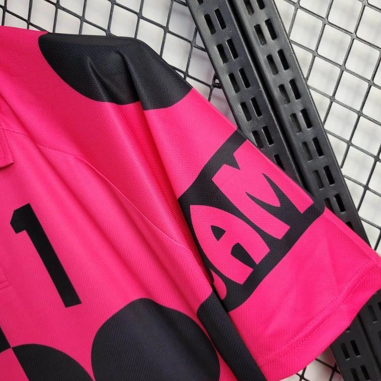 Retro Mexico 1998 World Cup Goalkeeper Pink Black Jersey - UnitedFutballJersey