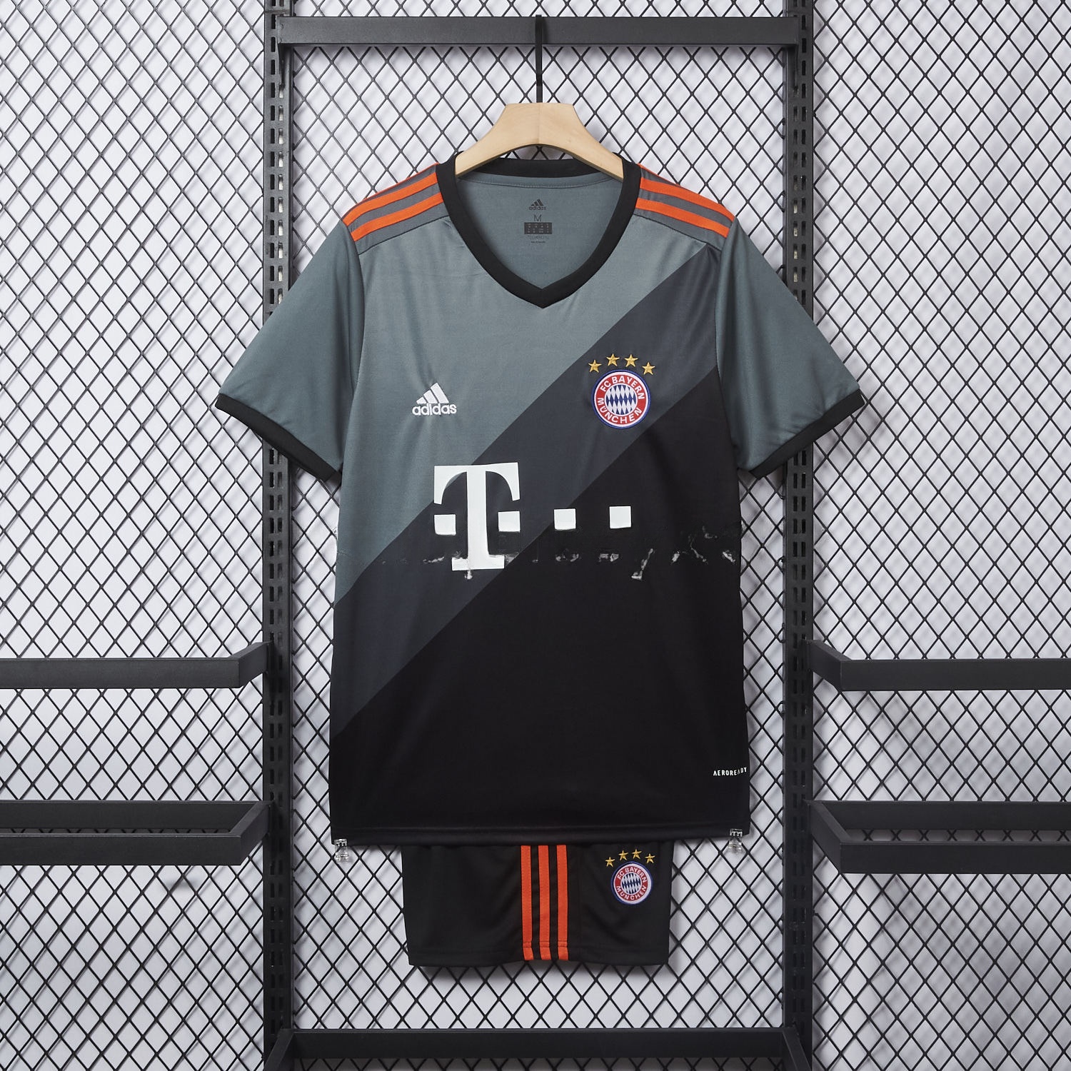 Retro Bayern Munich 2016-17 Away Men's Adult Jersey Set - Fans Version - UnitedFutballJersey
