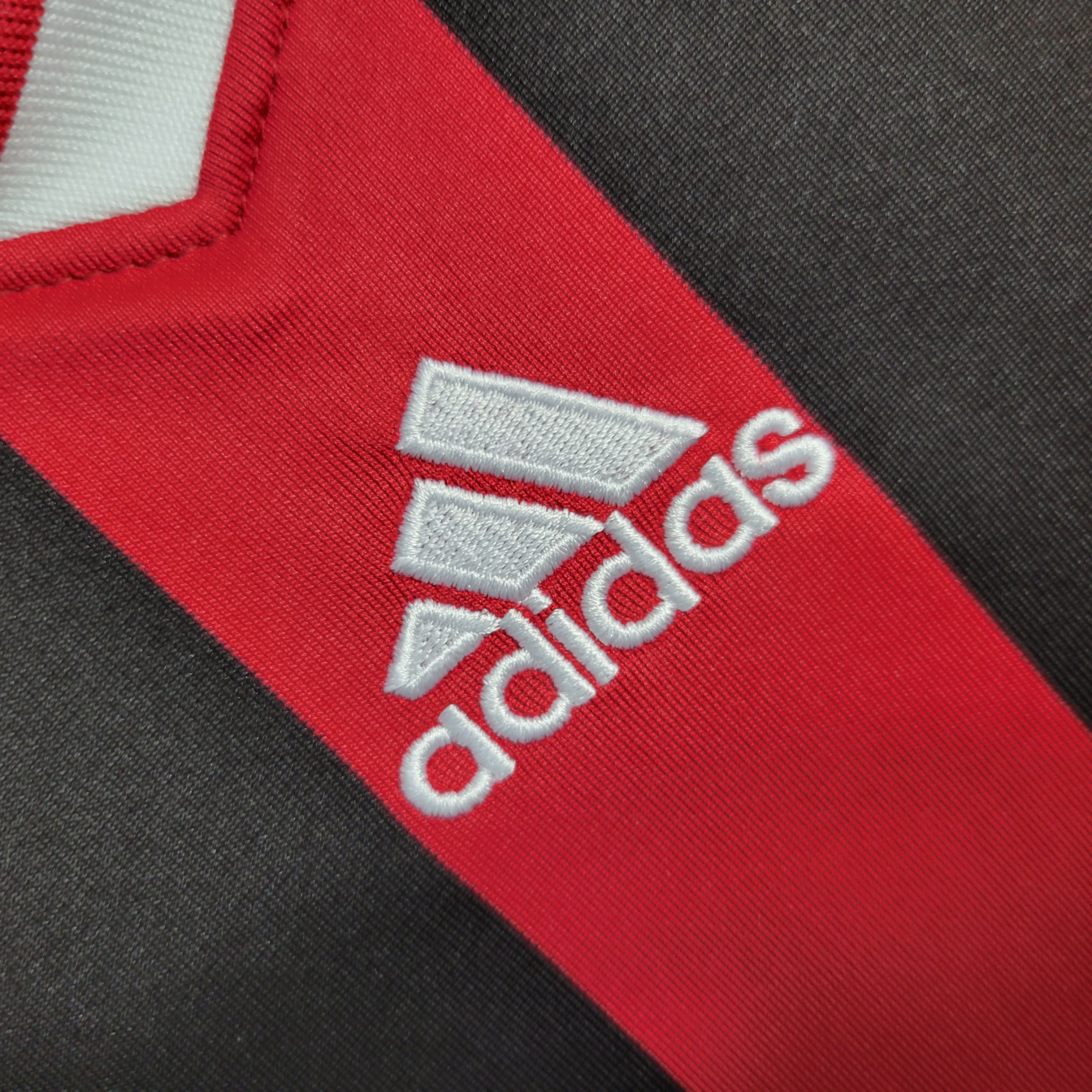 Retro AC Milan 2009-10 Home Stadium Jersey - UnitedFutballJersey