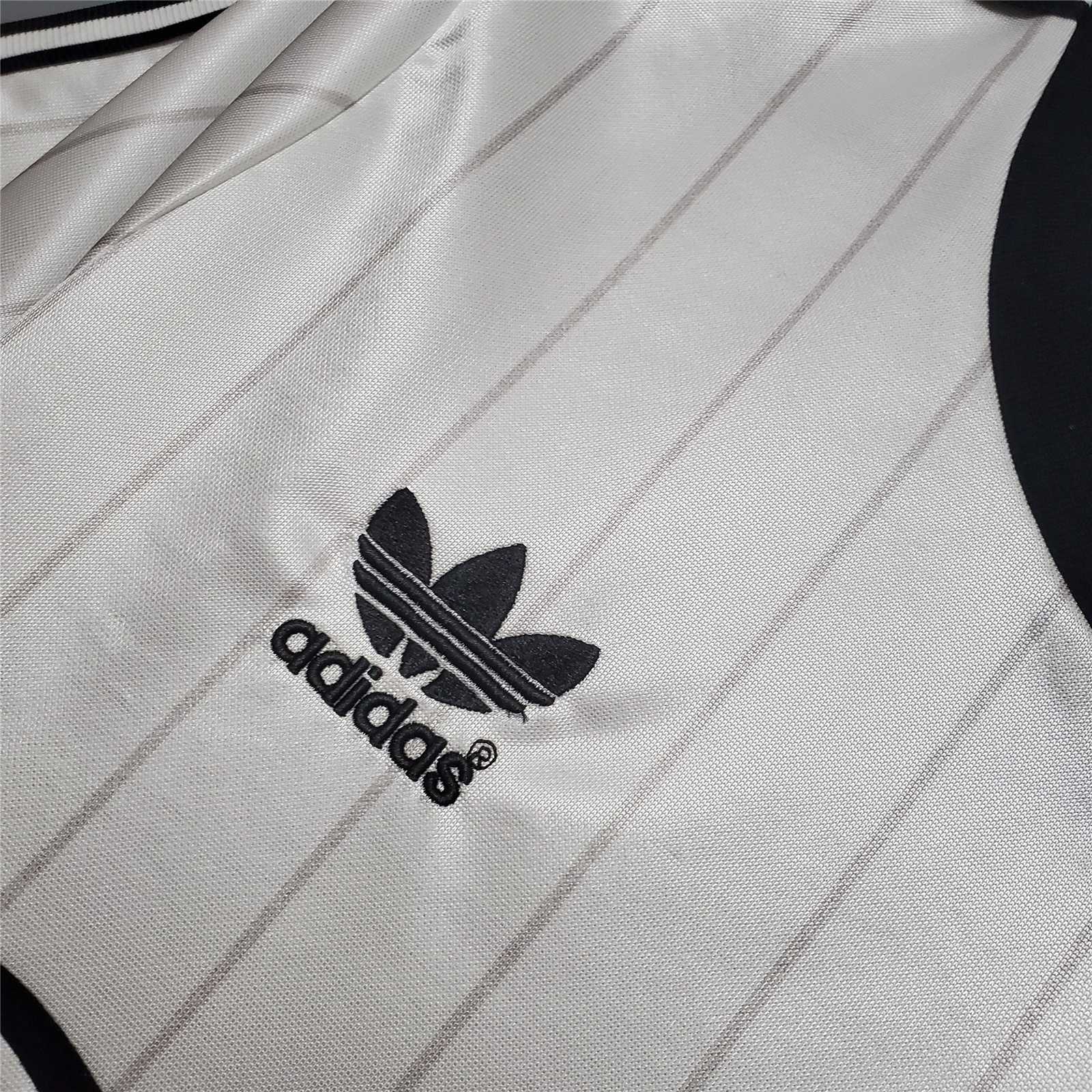 Manchester United Retro 82-83 Away Jersey - UnitedFutballJersey