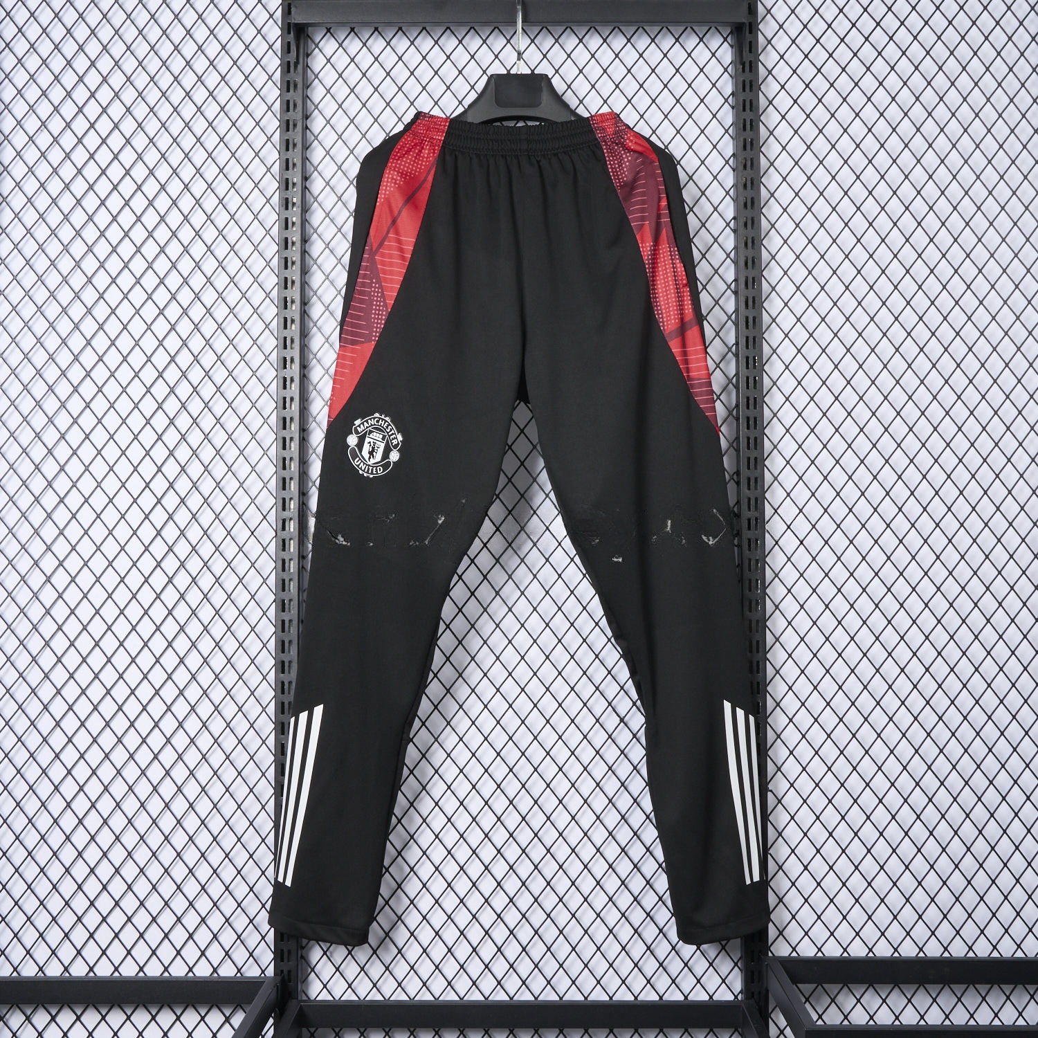 Manchester United 25-26 Black Training Pants - Player Version - UnitedFutballJersey