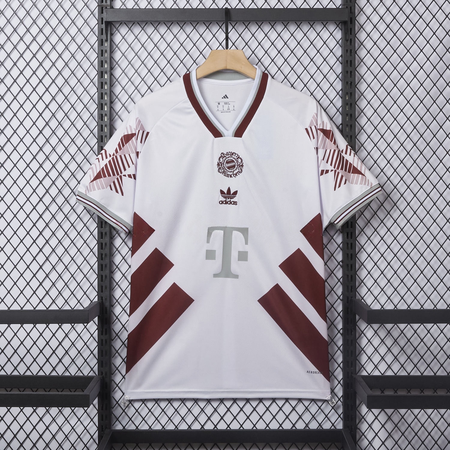 Bayern Munich 25-26 Throwback Trefoil Red Stripe White Special Jersey - Fans Version - UnitedFutballJersey