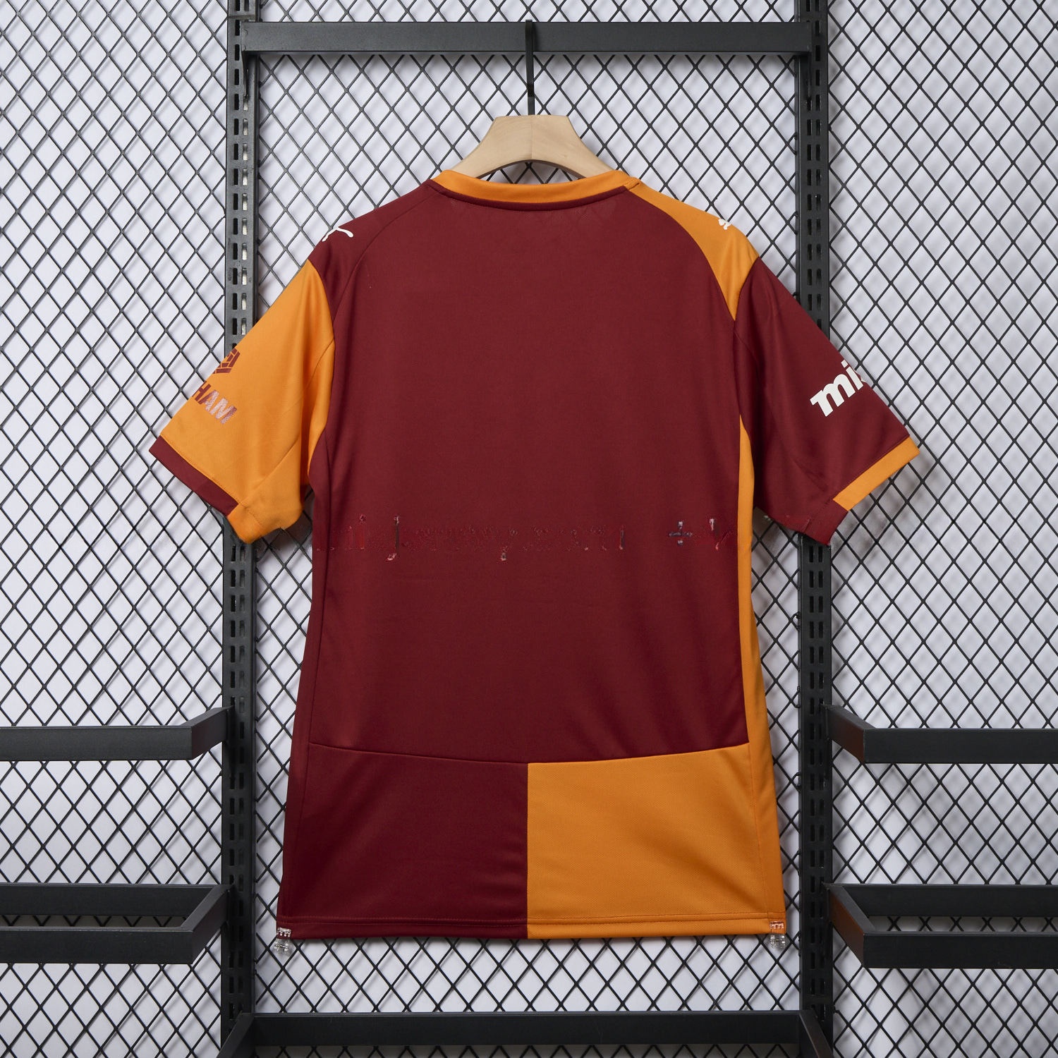 Galatasaray 25-26 Home Jersey with Five Stars - Fans Version - UnitedFutballJersey