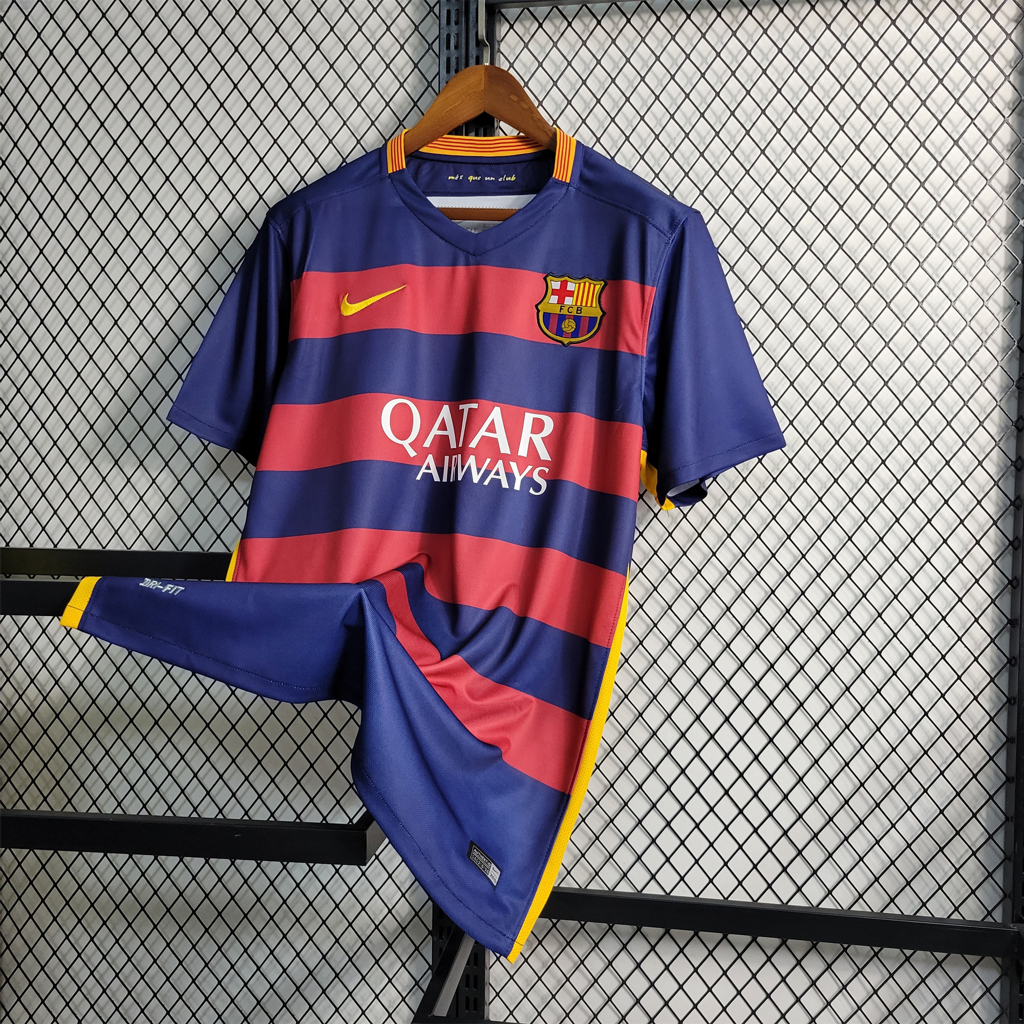 B.A.R.S.A Retro 15-16 Home Stadium Jersey - UnitedFutballJersey