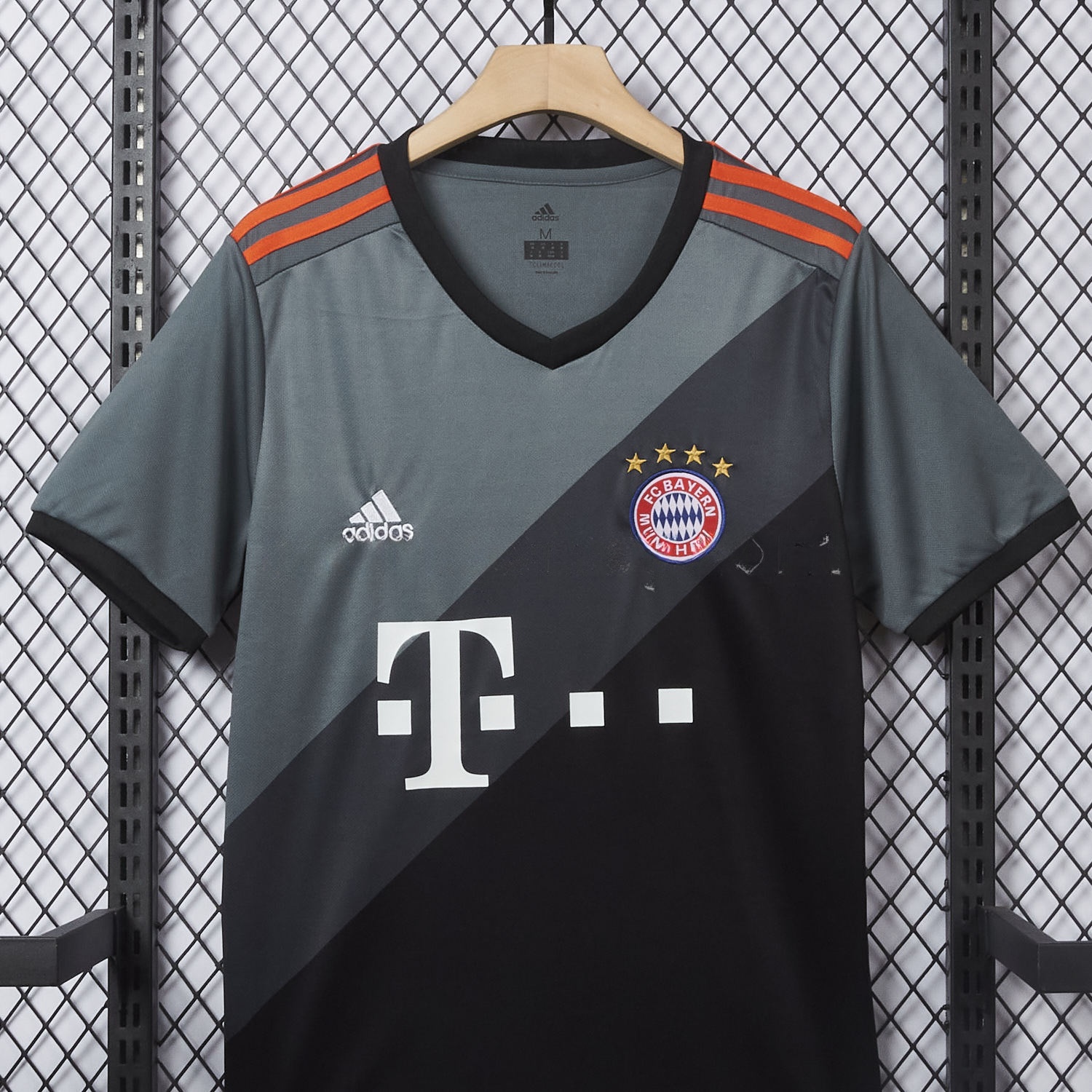 Retro Bayern Munich 2016-17 Away Men's Adult Jersey Set - Fans Version - UnitedFutballJersey