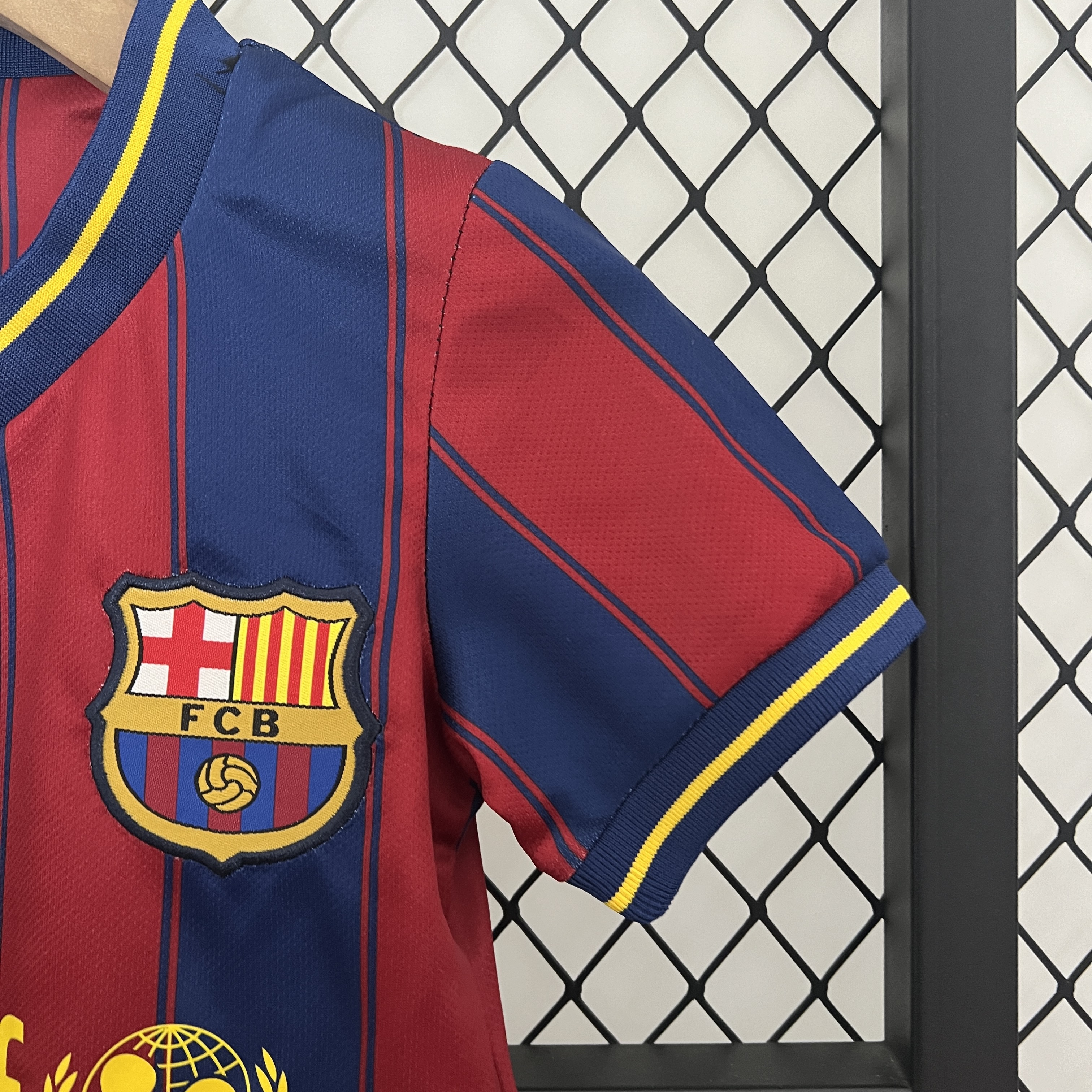 Retro B.A.R.S.A 2009-10 Home Stadium Kids Kit - UnitedFutballJersey