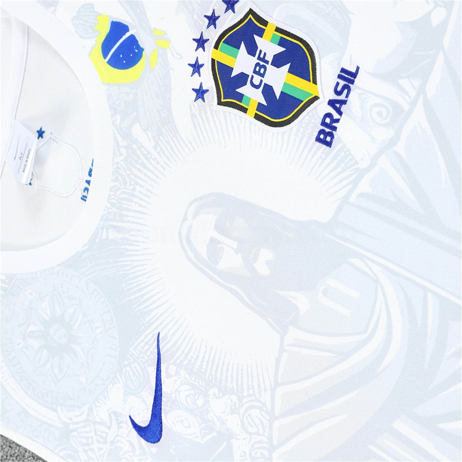 Brazil 25-26 White Jesus Statue Vest Training Set - White Vest & Black Shorts - UnitedFutballJersey