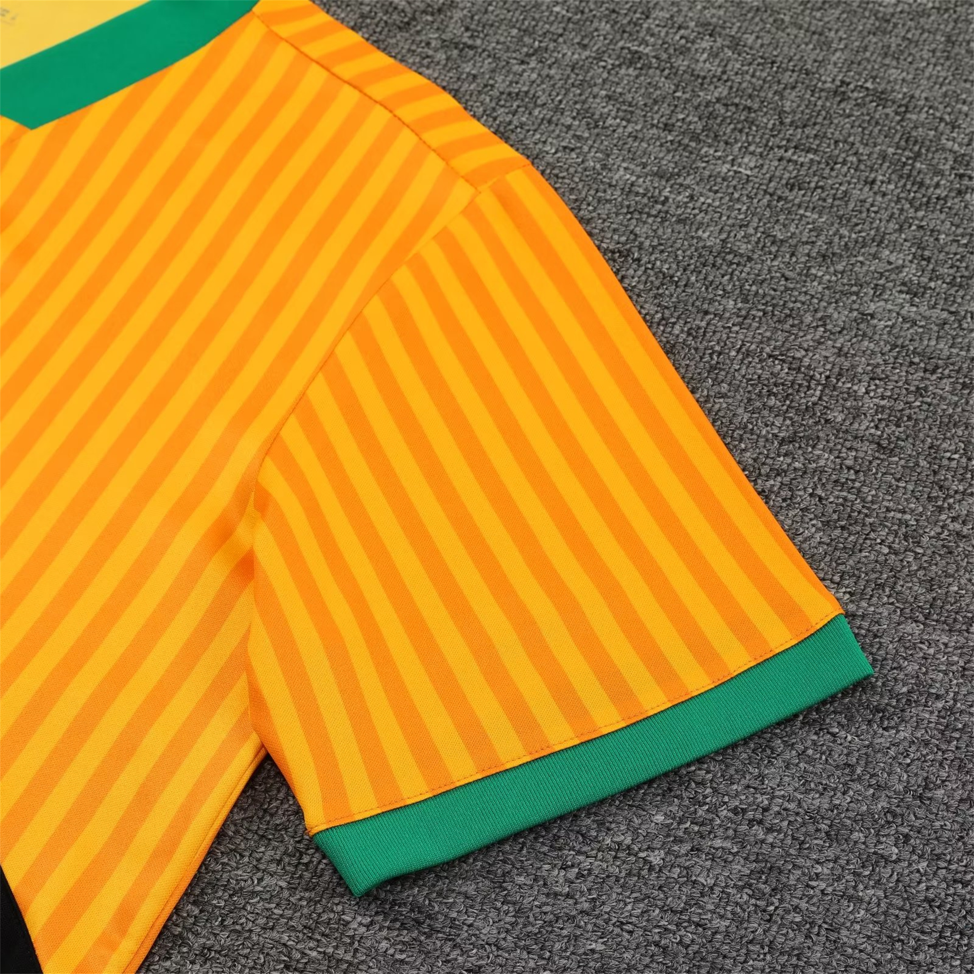 Bayern Munich 23-24 Short-Sleeve Training Set - Yellow - UnitedFutballJersey