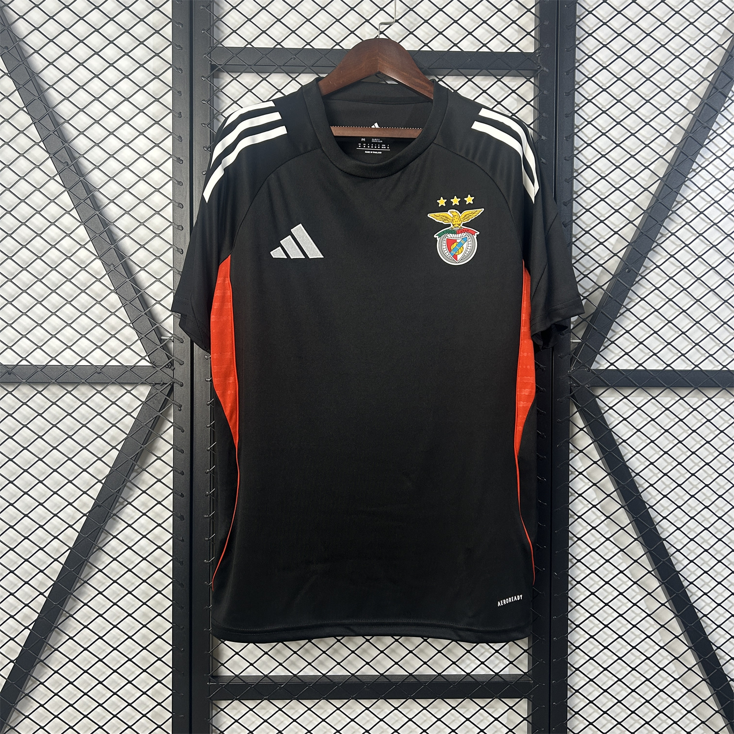 Benfica 25-26 Black Training Jersey - Fans Version - UnitedFutballJersey