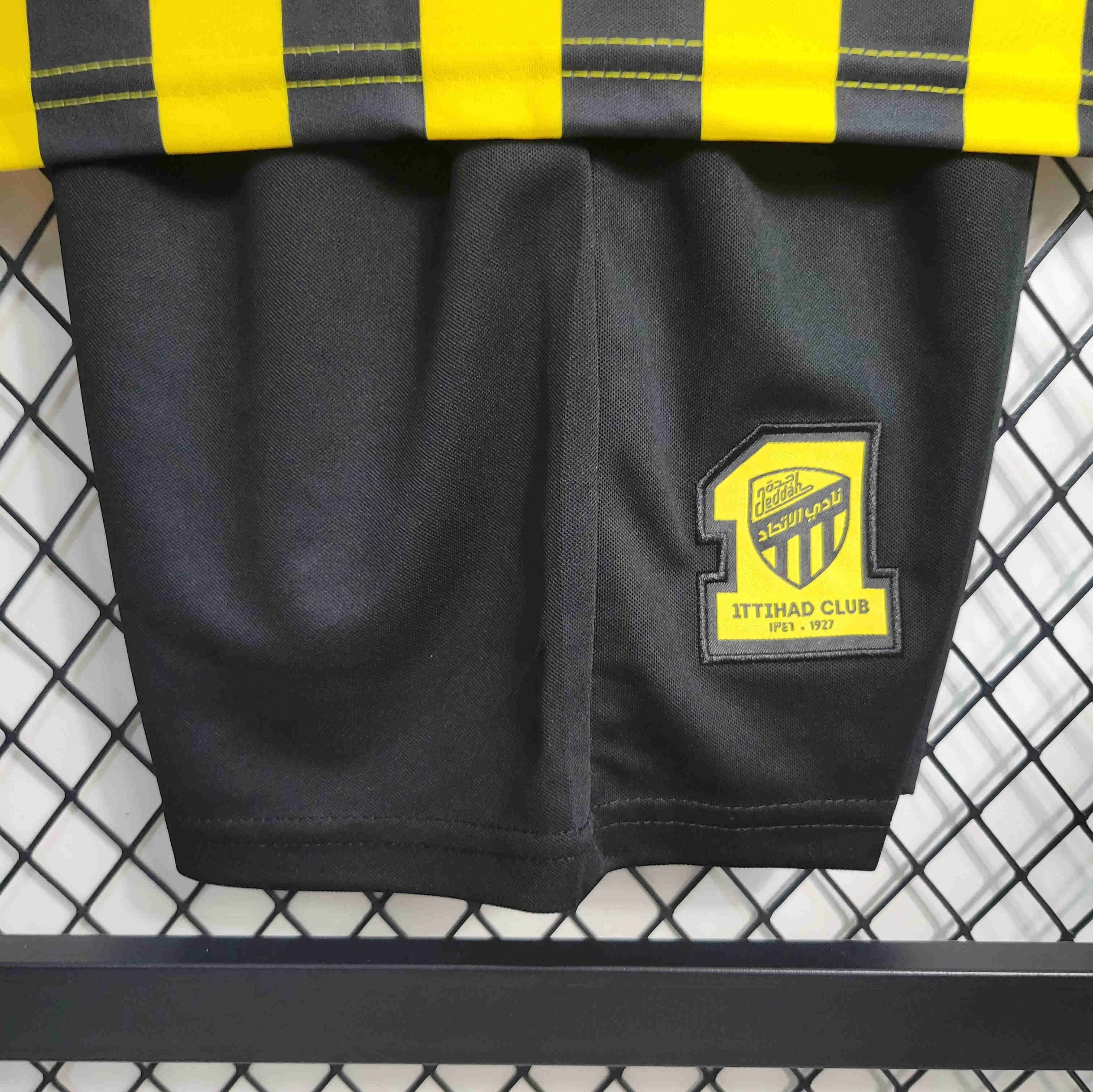 Al Ittihad Jeddah United 23-24 Home Kids Kit - Size 16-28 - UnitedFutballJersey