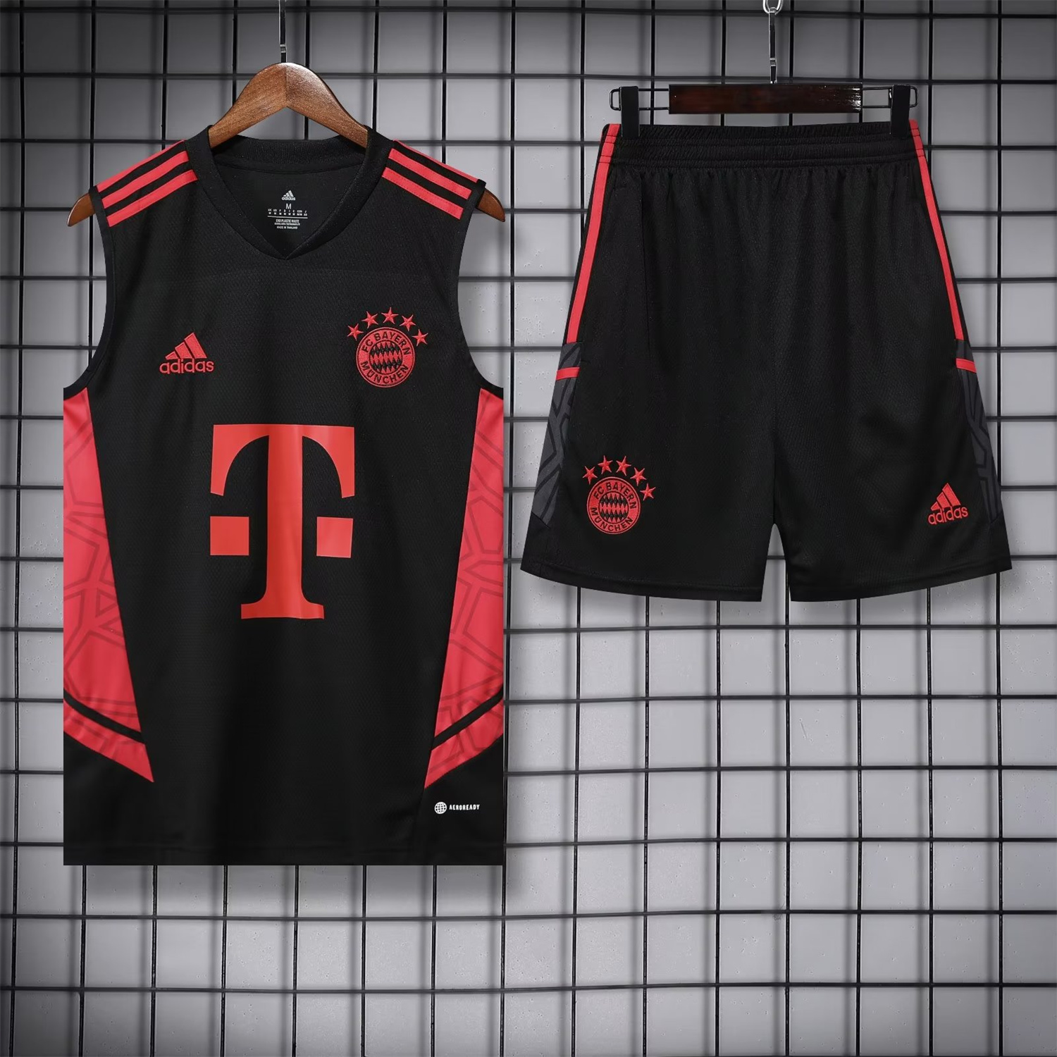 Bayern Munich 23-24 Black & Red Training Vest Suit - UnitedFutballJersey