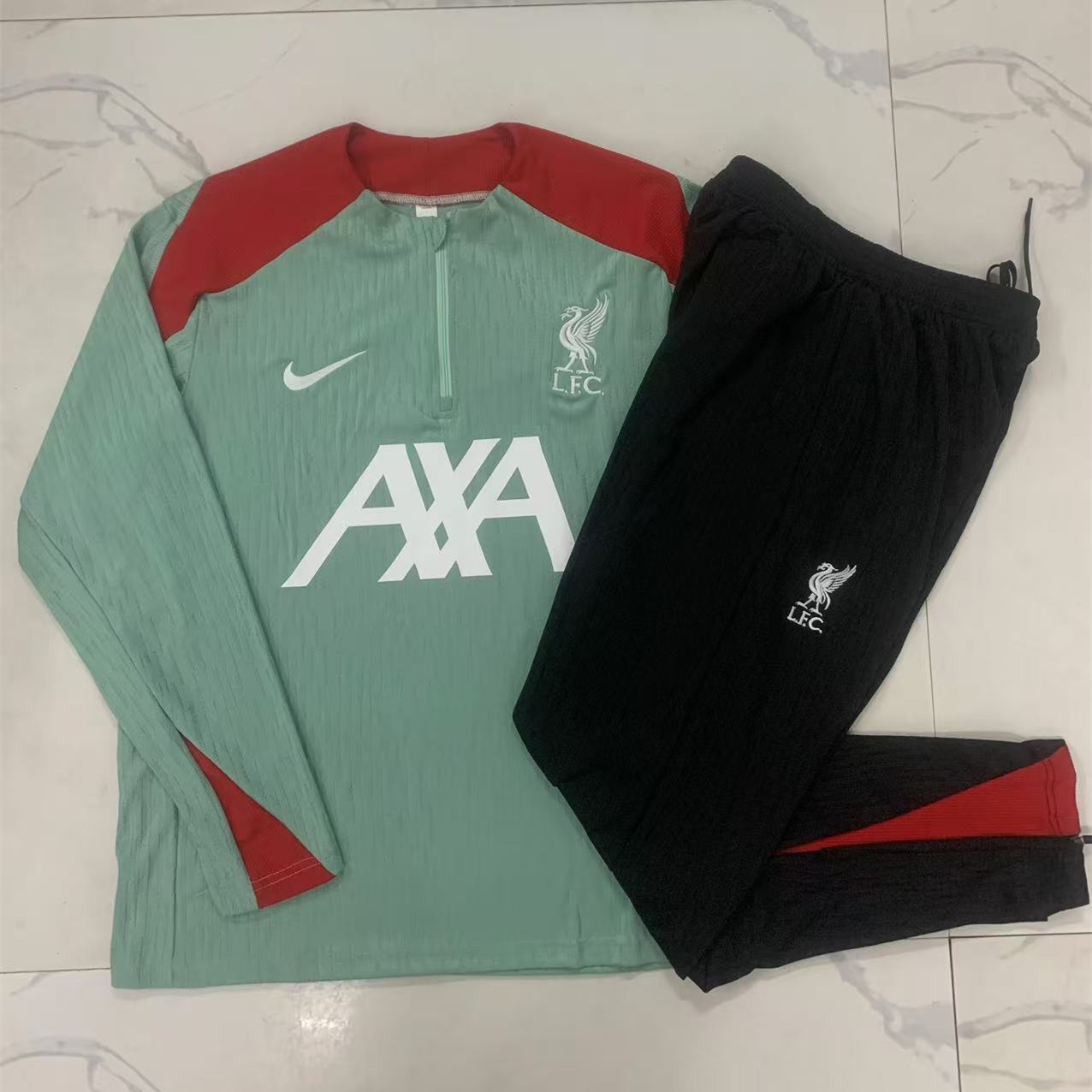 Liver.pool 24-25 Long Sleeve Training Set - Player Version - Green Top and Black Pants - UnitedFutballJersey