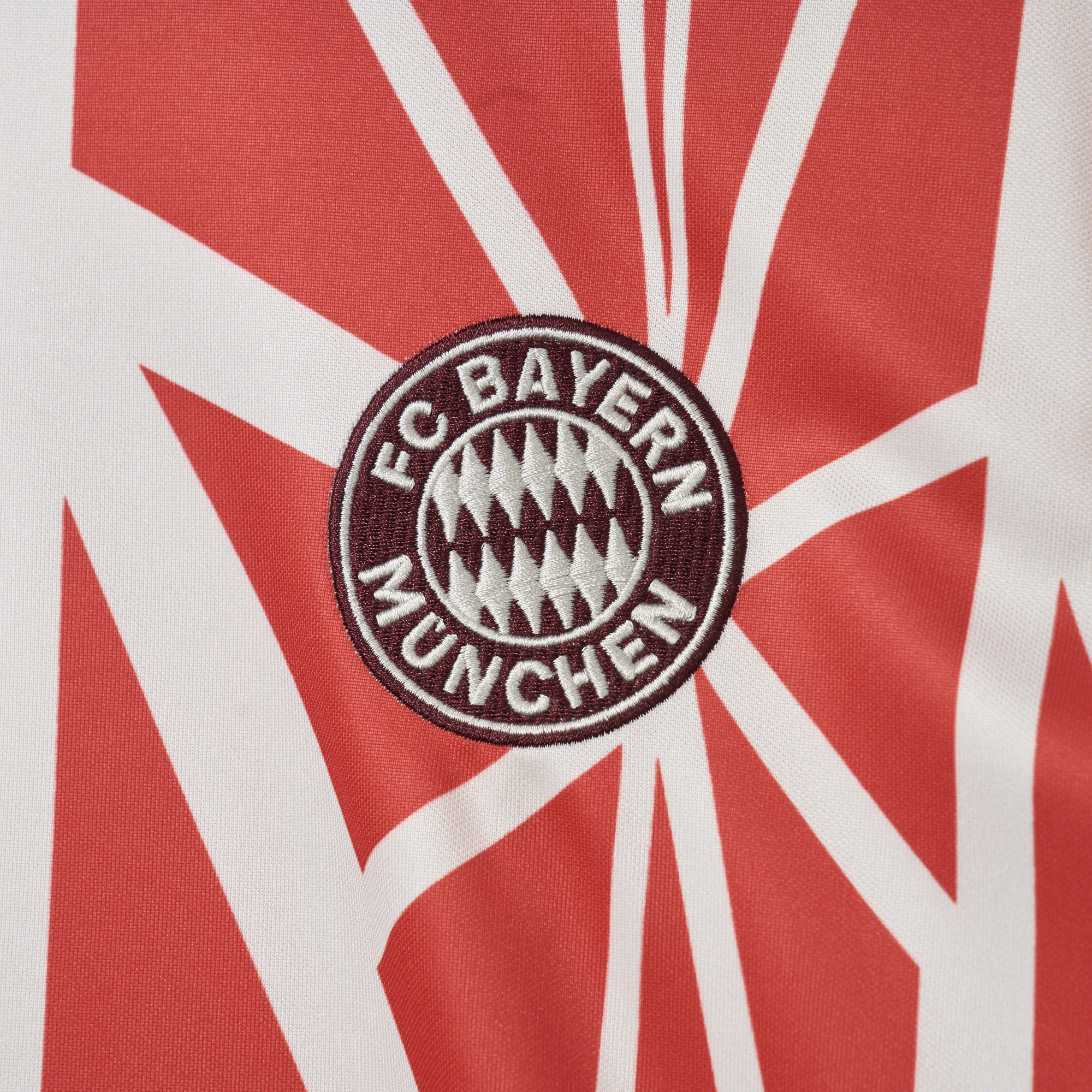 Bayern Munich 24-25 Red Pre-Match Training Jersey - Fans Version - UnitedFutballJersey