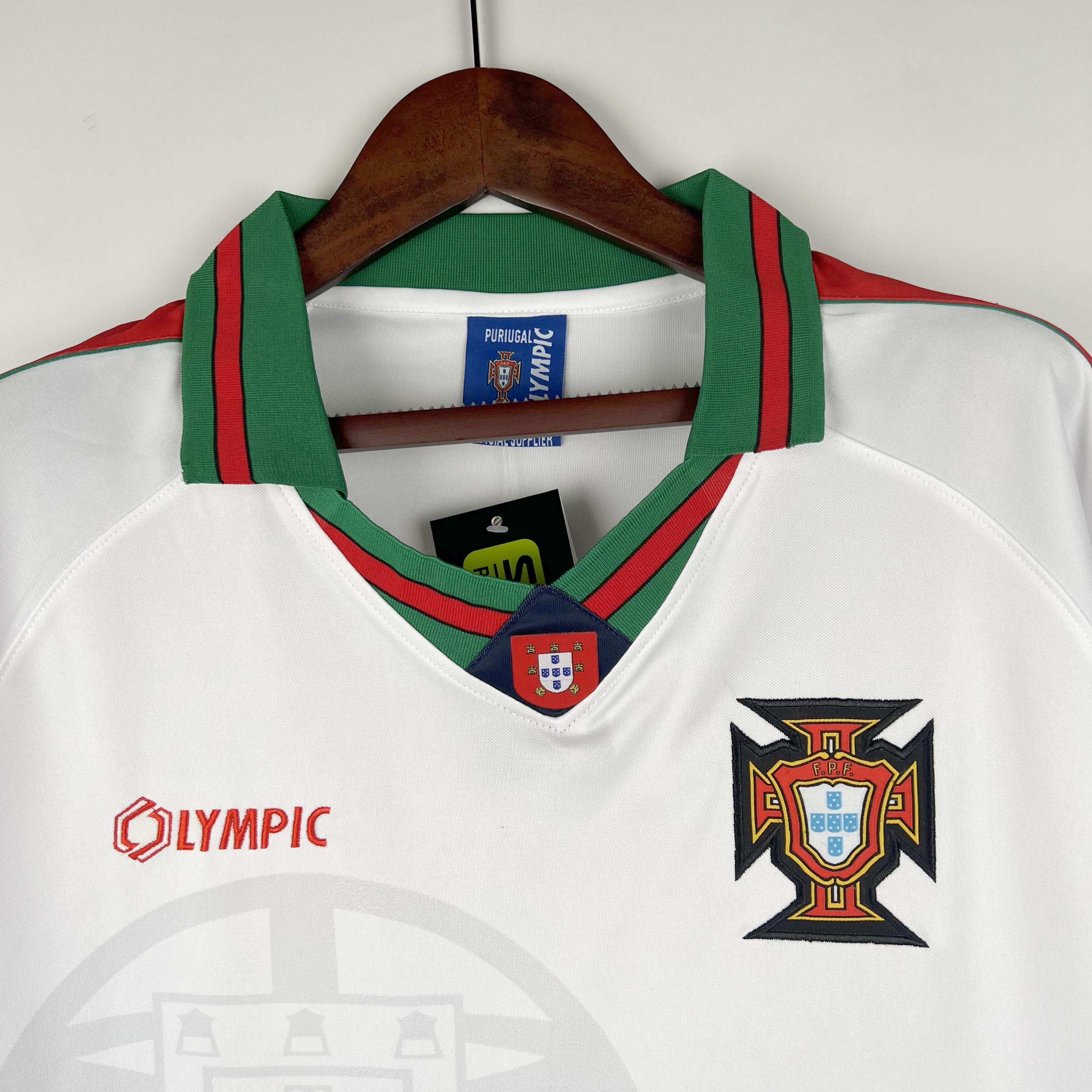 Retro Portugal 1996-97 Away Stadium Jersey - UnitedFutballJersey