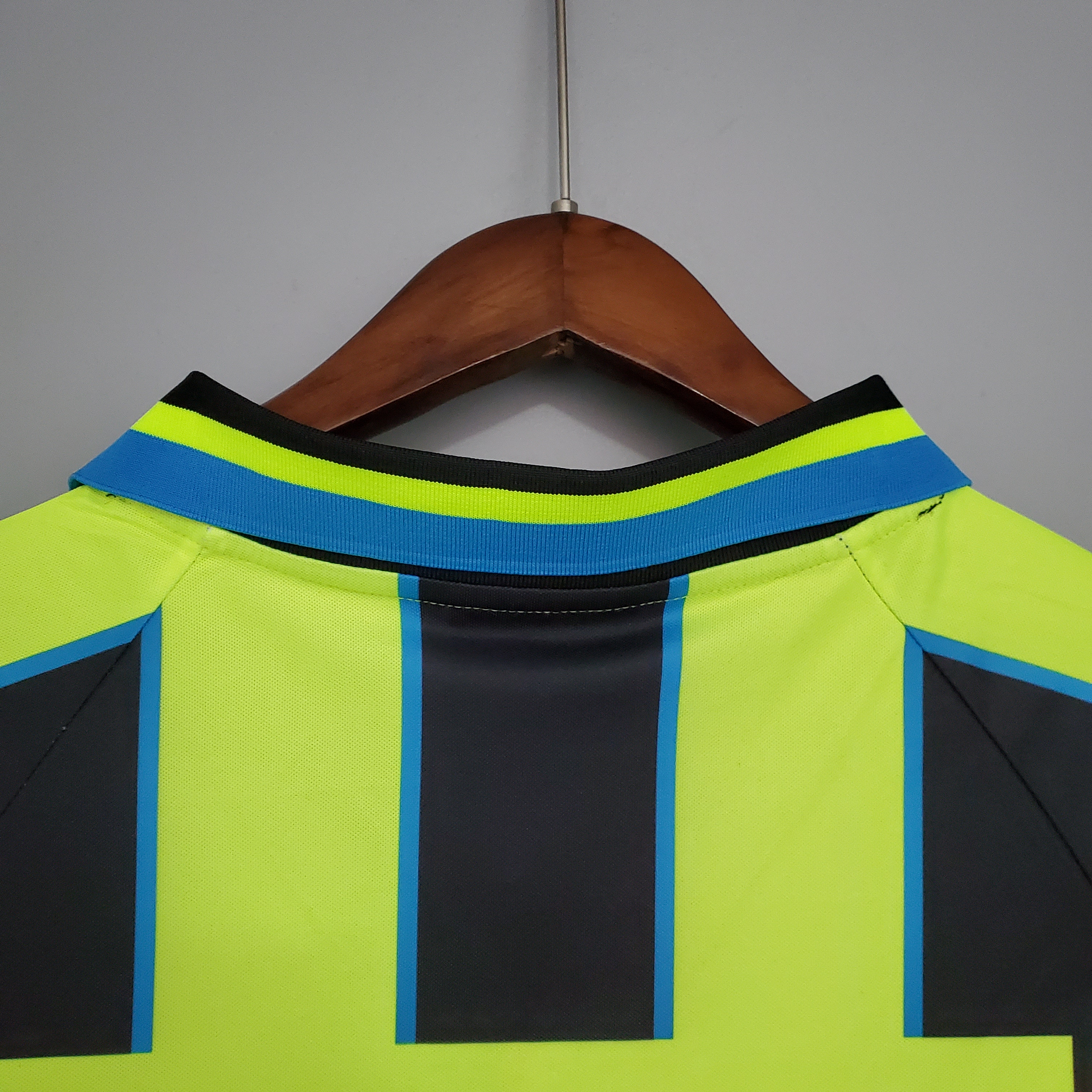 Retro Manchester City 1998-99 Away Stadium Jersey - UnitedFutballJersey