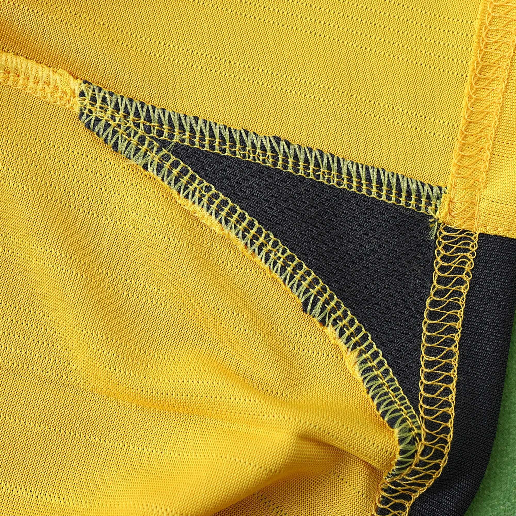 Arsenal Retro 2005-06 Away Stadium Jersey - UnitedFutballJersey
