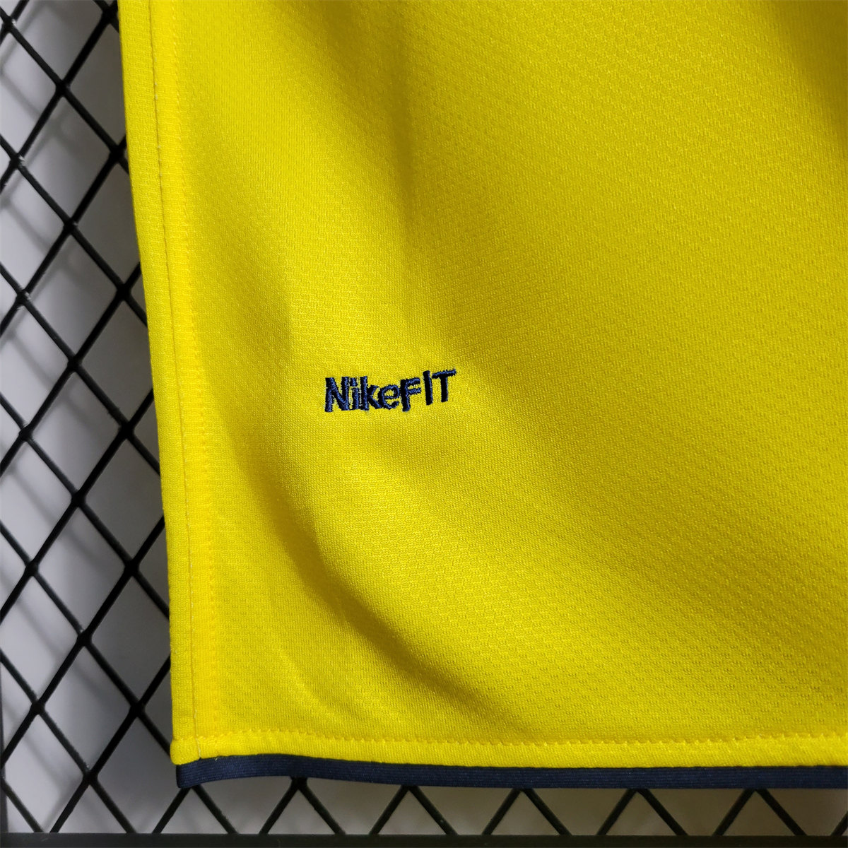 Retro Barcelona 08-09 Away Jersey - UnitedFutballJersey