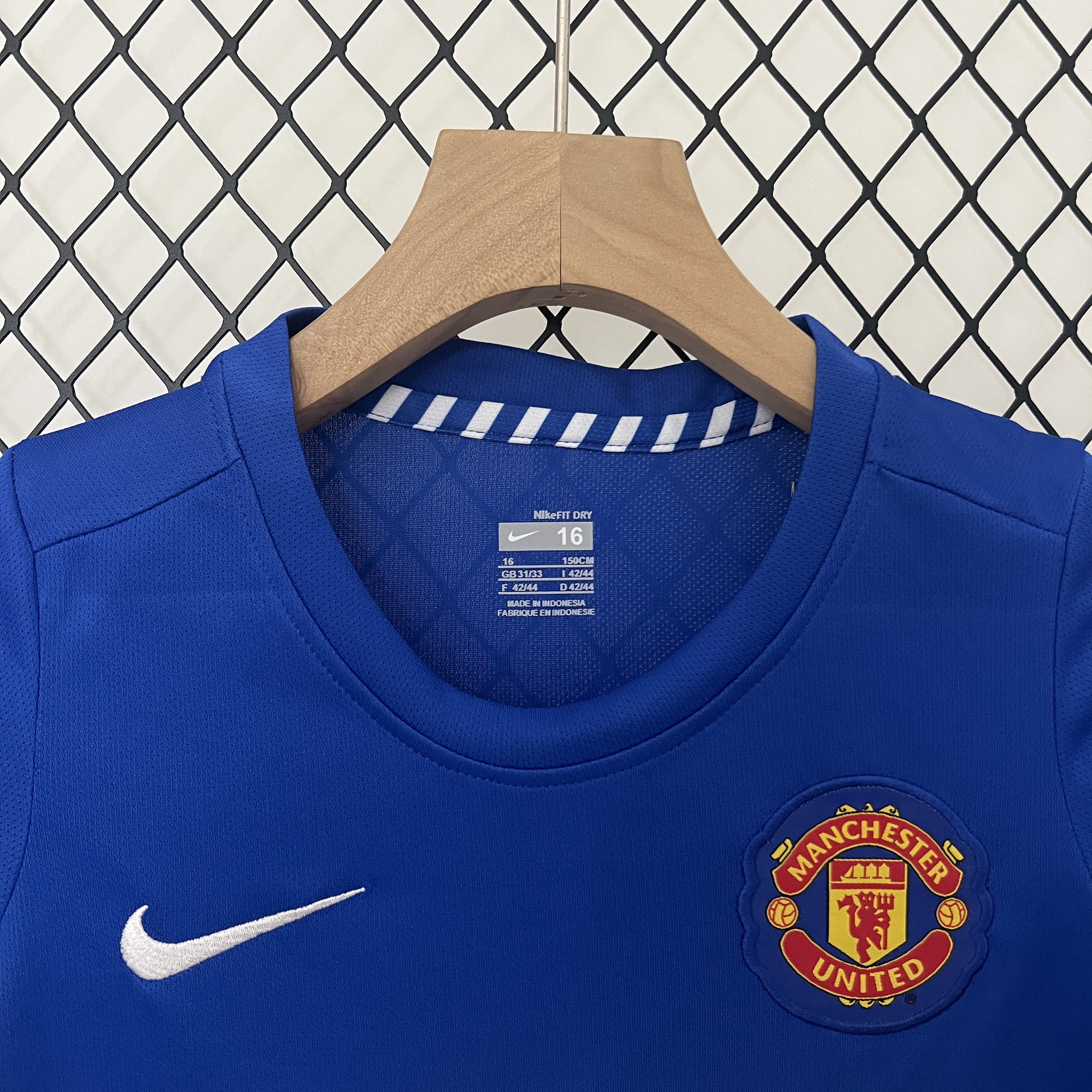 Retro Manchester United 2008-09 Third Kids Kit - UnitedFutballJersey