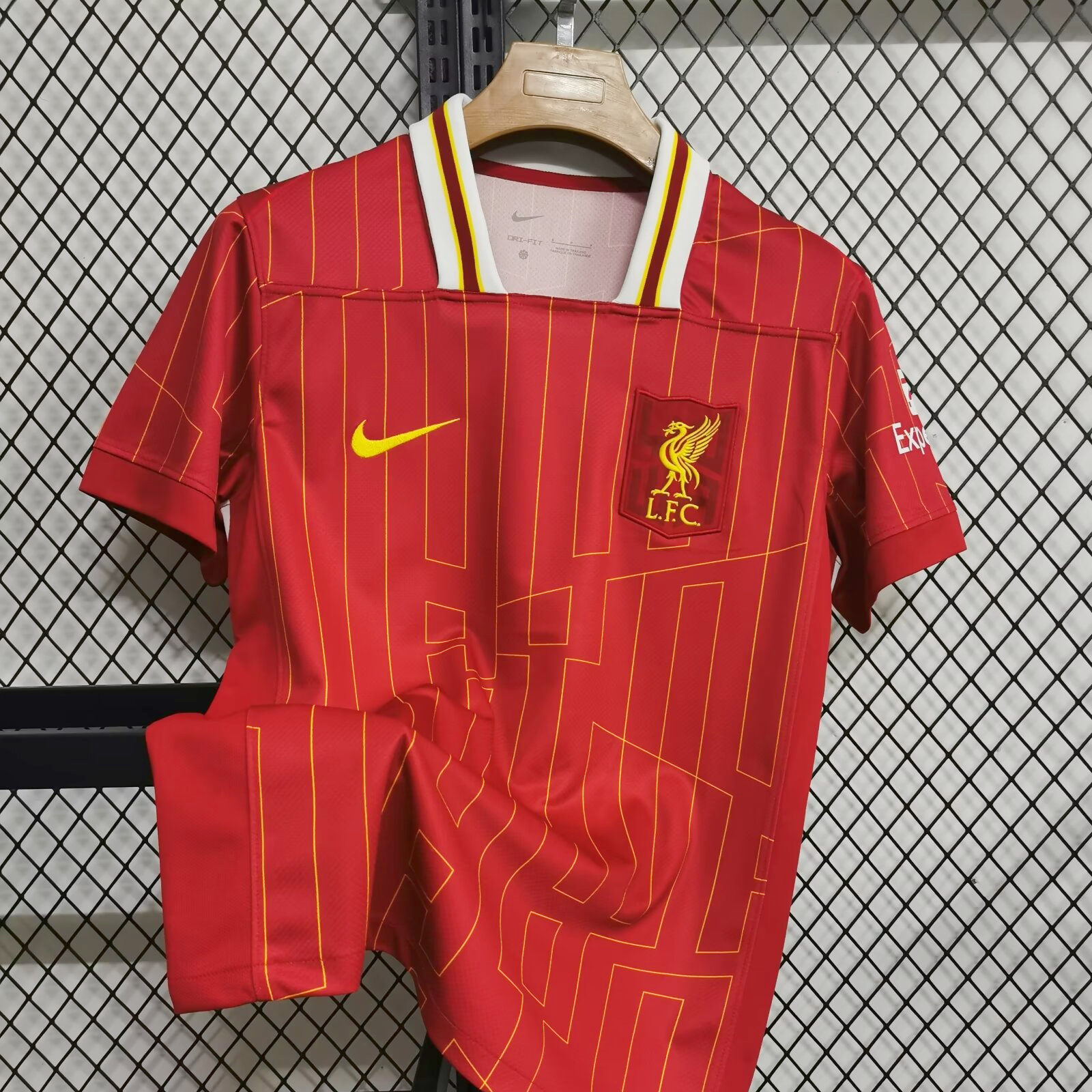 Liver.pool 24-25 Home Stadium Jersey - Fans Version - UnitedFutballJersey