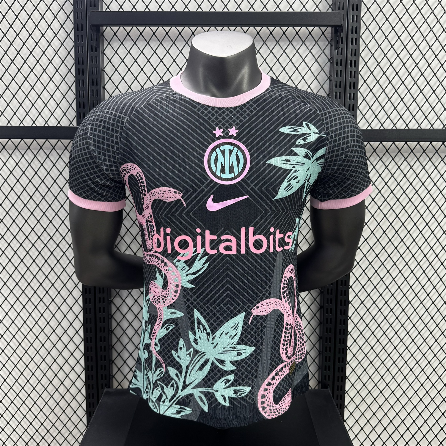 Inter Milan 25-26 Pink Snake Special Black Jersey - Player Version - UnitedFutballJersey