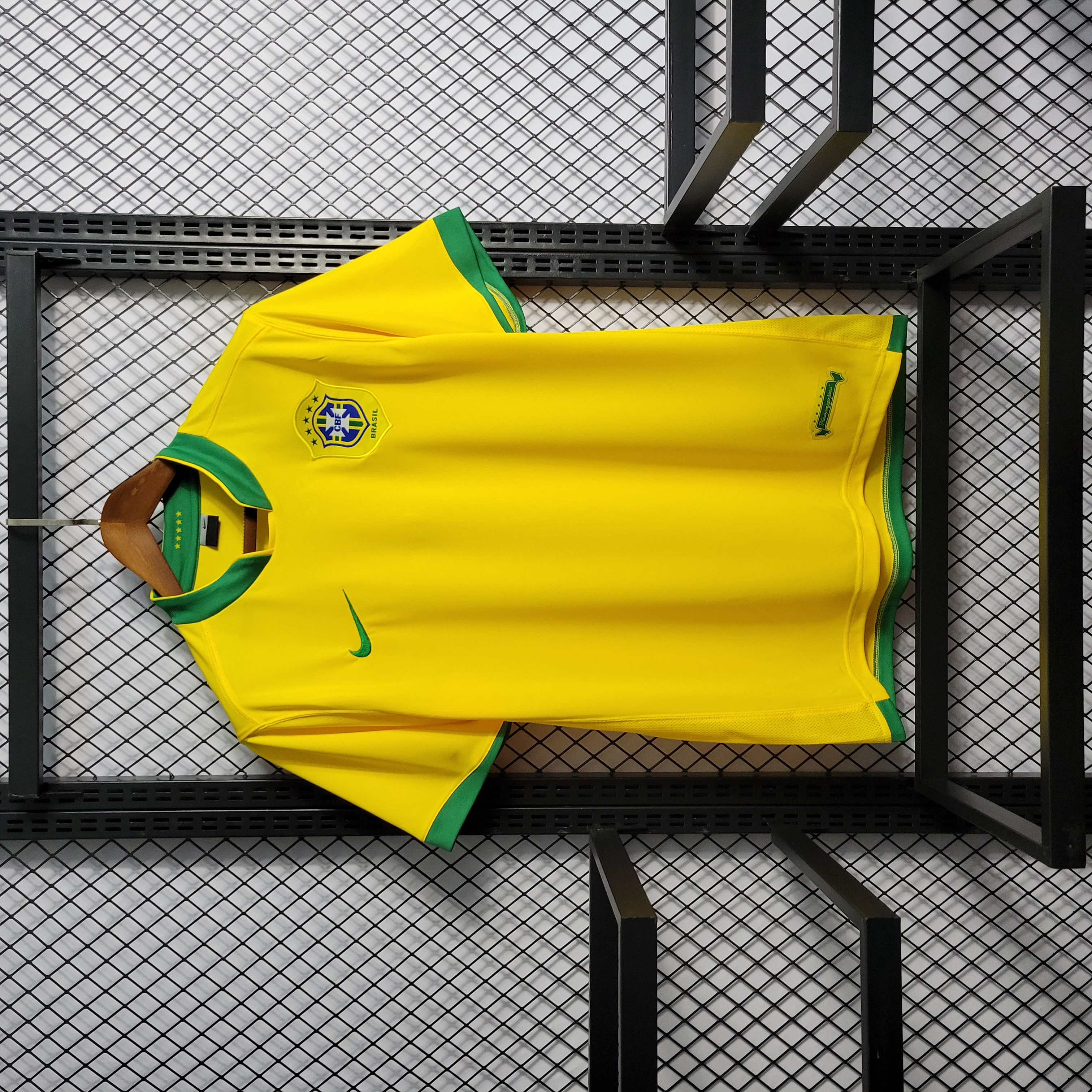 Retro Brazil 2006 Home Stadium Jersey - UnitedFutballJersey