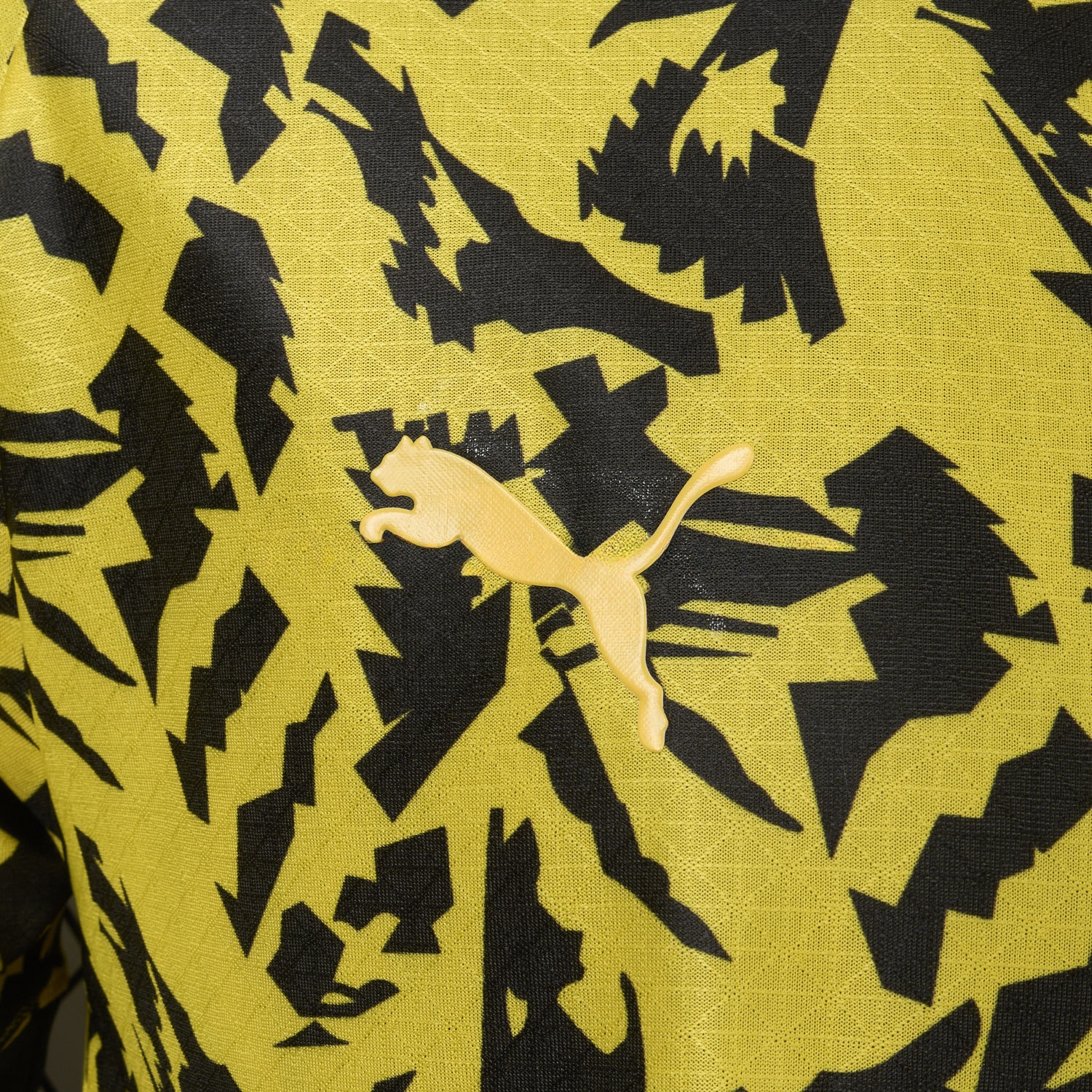 Dortmund 25-26 Black Disordered Texture Yellow Special Jersey - Player Version - UnitedFutballJersey