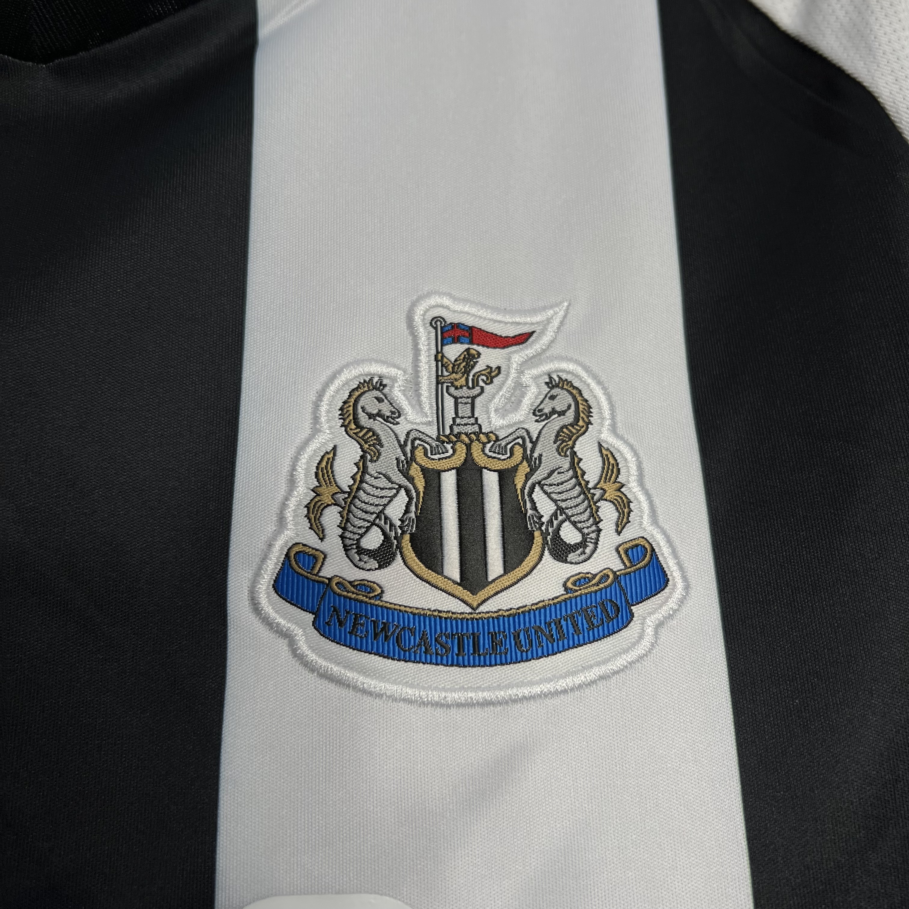 Newcastle United 24-25 Home Stadium Jersey - Fans Version - UnitedFutballJersey