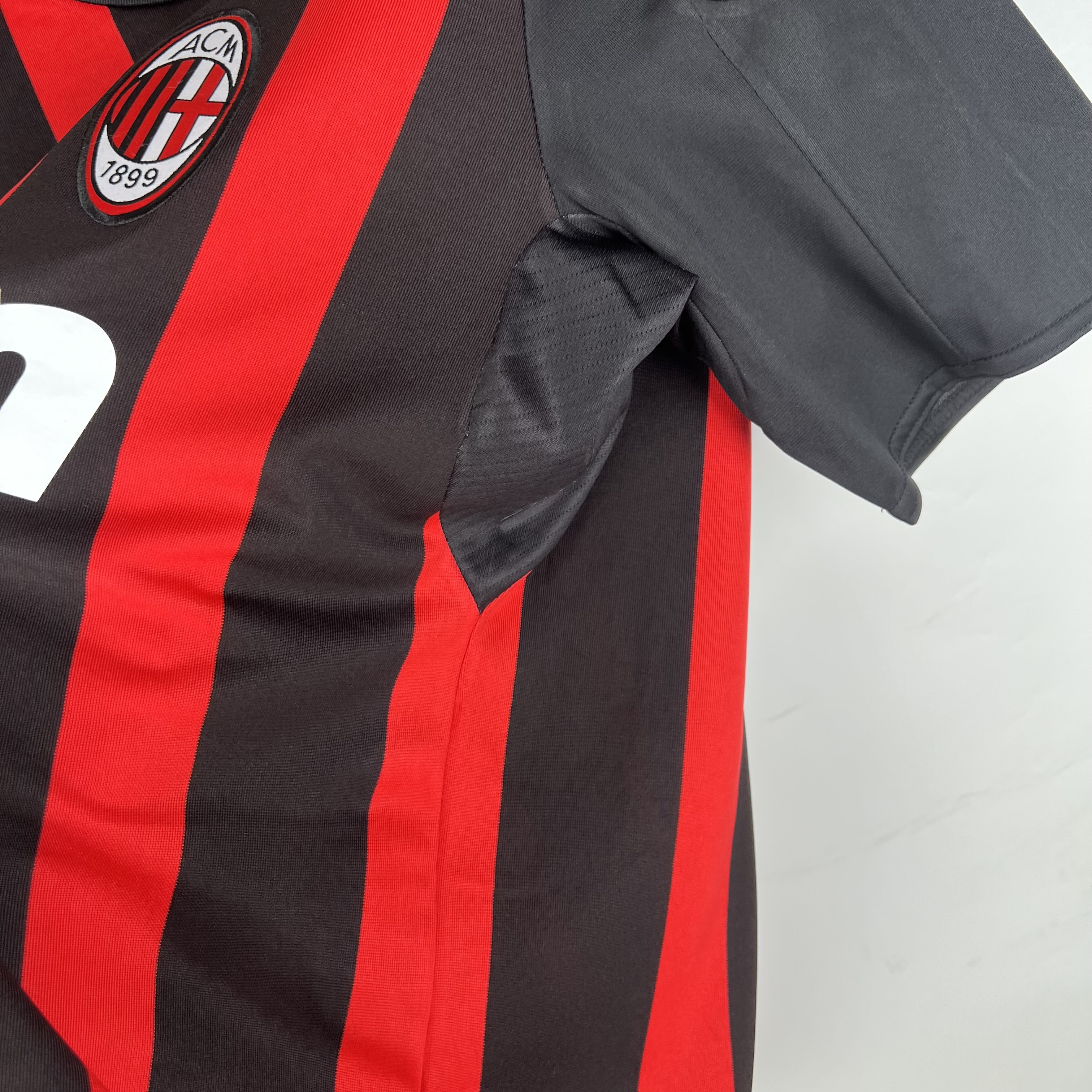 Retro AC Milan 2008-09 Home Stadium Jersey - UnitedFutballJersey