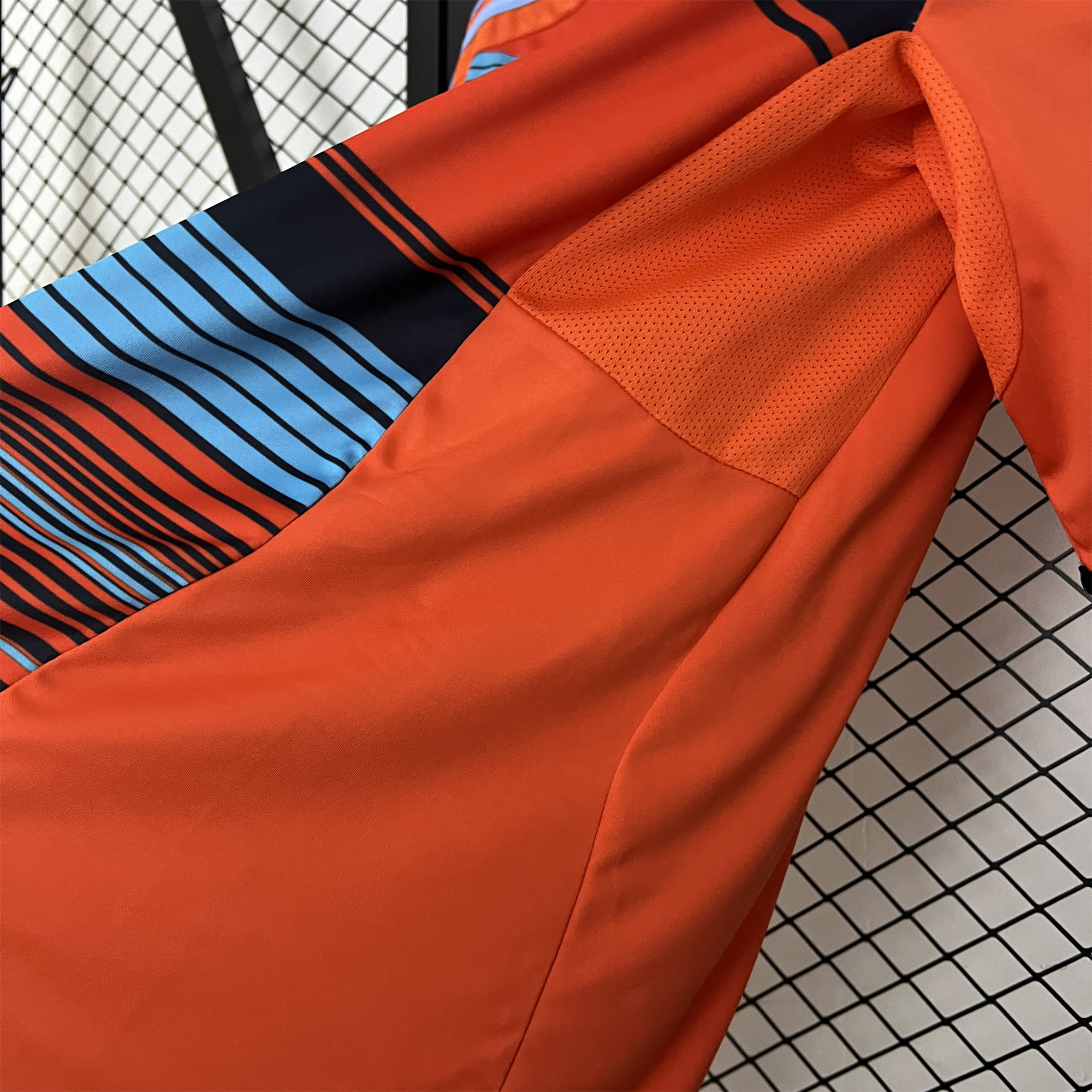 Retro Marseille 2011-12 Third Jersey - UnitedFutballJersey