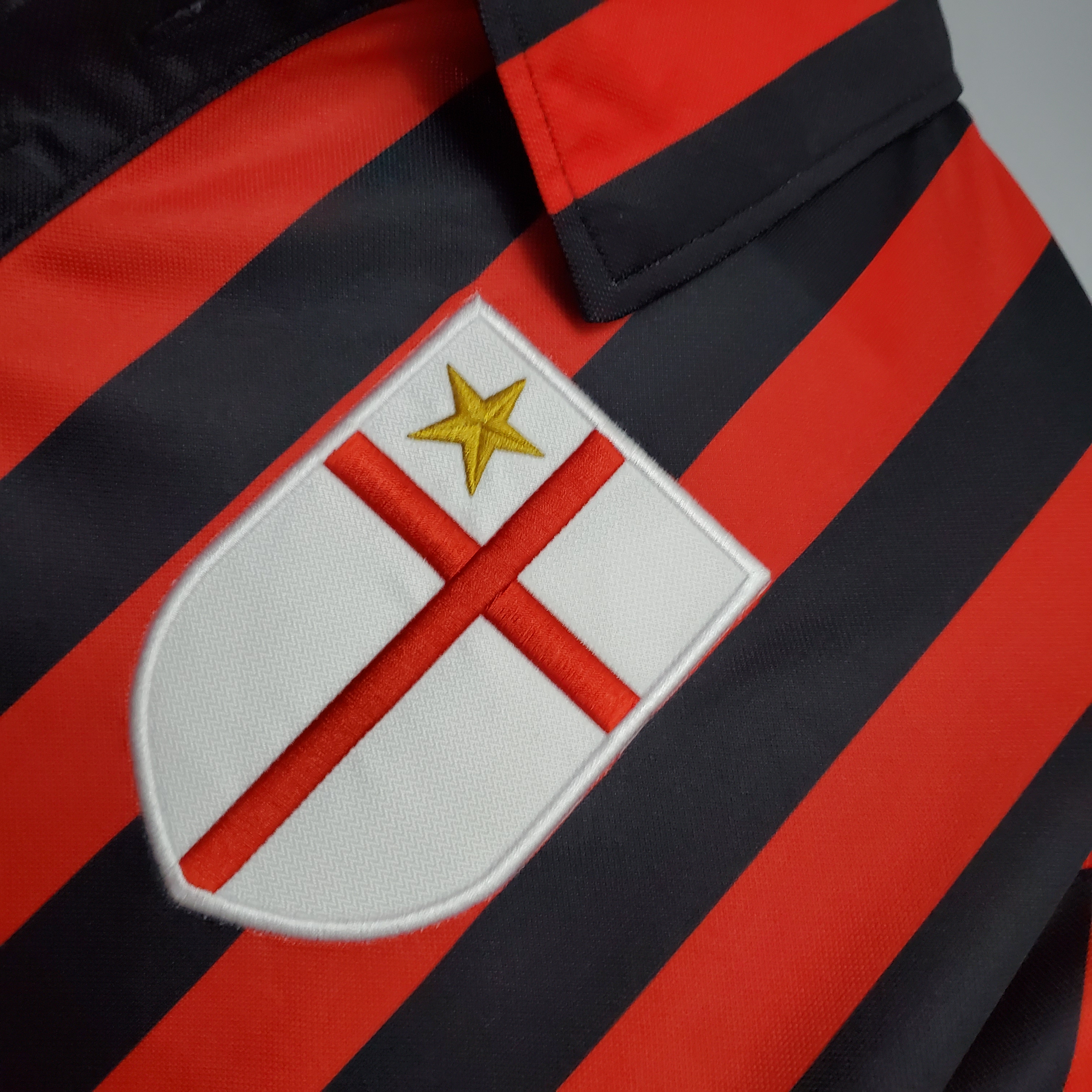 Retro AC Milan 99-00 Home Stadium Jersey - UnitedFutballJersey